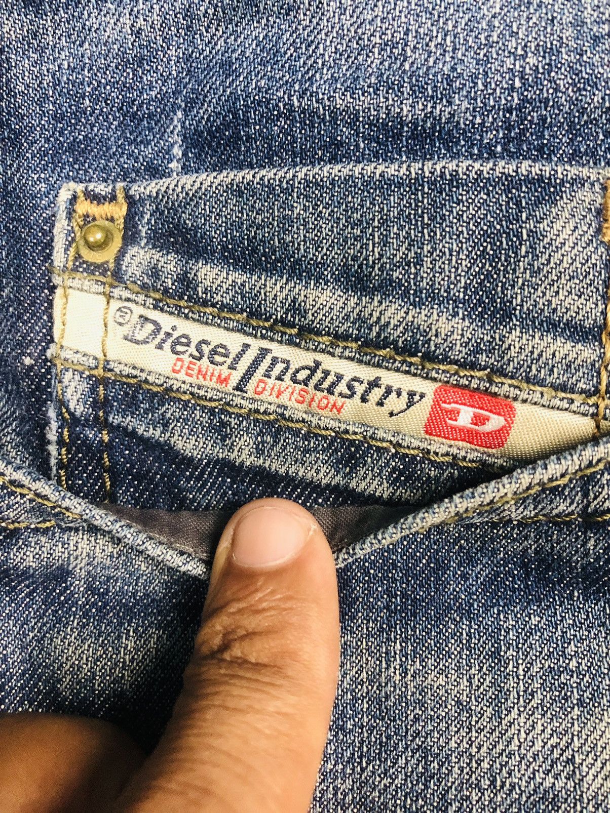 Diesel Diesel Buster 0838E Regular Slim Tapered Jeans (38) Size US 32 / EU 48 - 7 Thumbnail