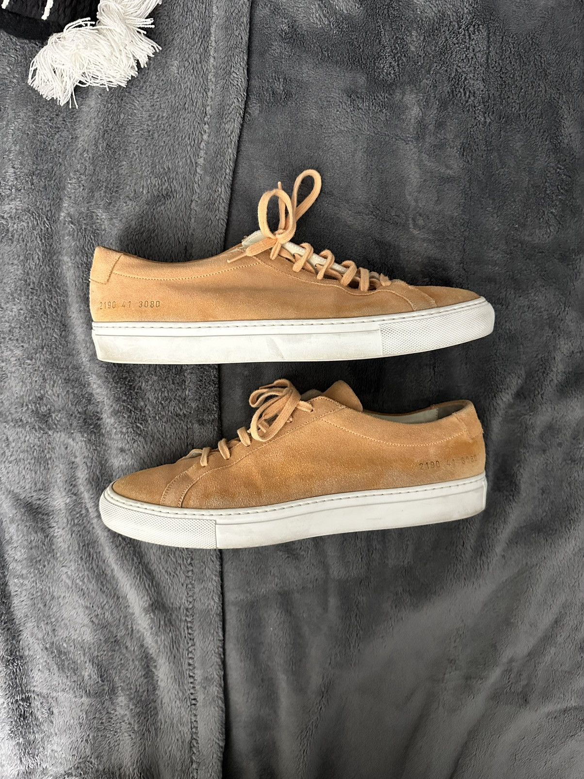 Common Projects × Designer Common Projects Achilles Low Suede Size US 8 / EU 41 - 2 Thumbnail