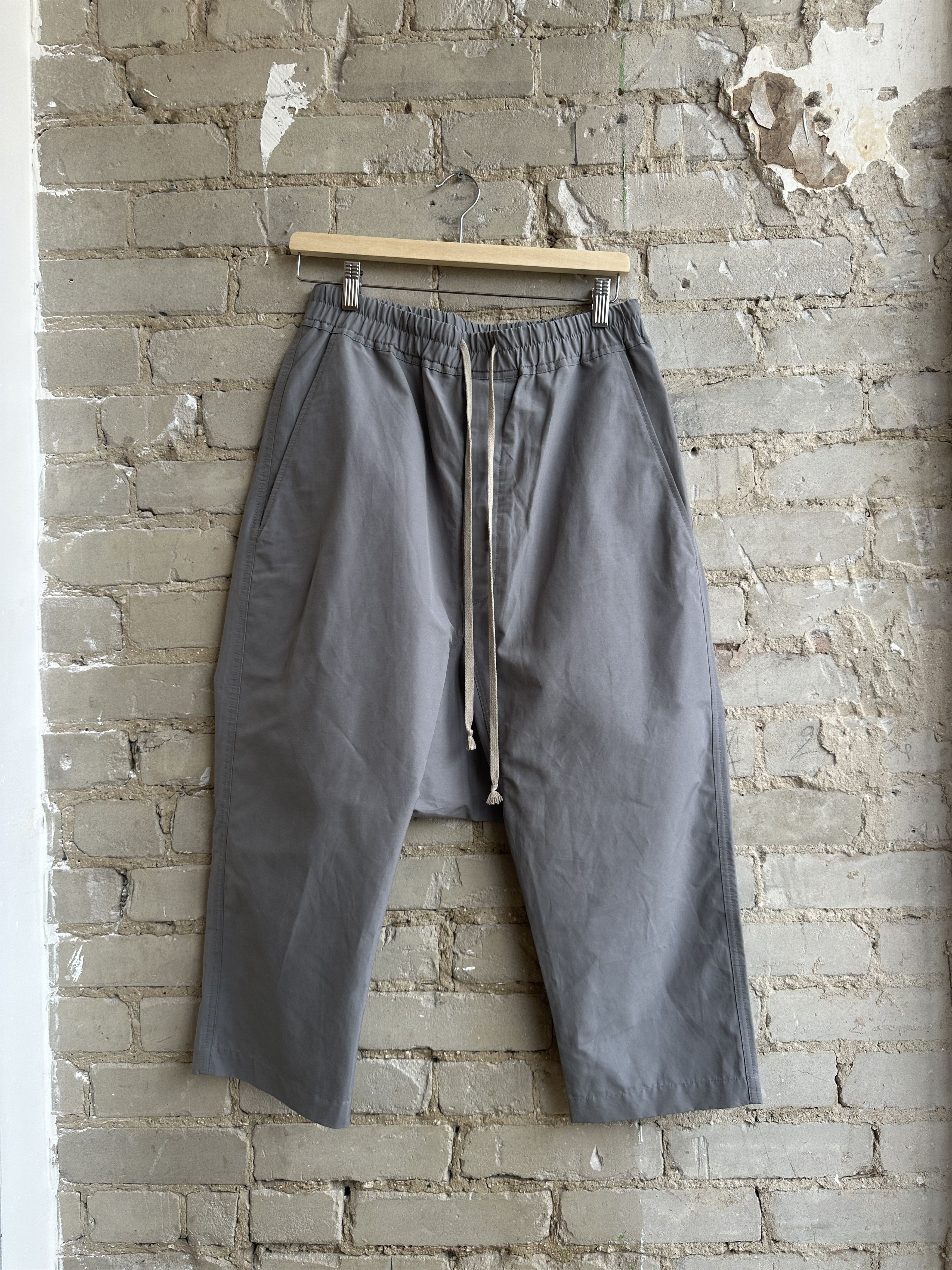 Rick Owens Drkshdw Rick Owens Drkshdw Cropped Drawstring Pants Size US 30 / EU 46 - 1 Thumbnail