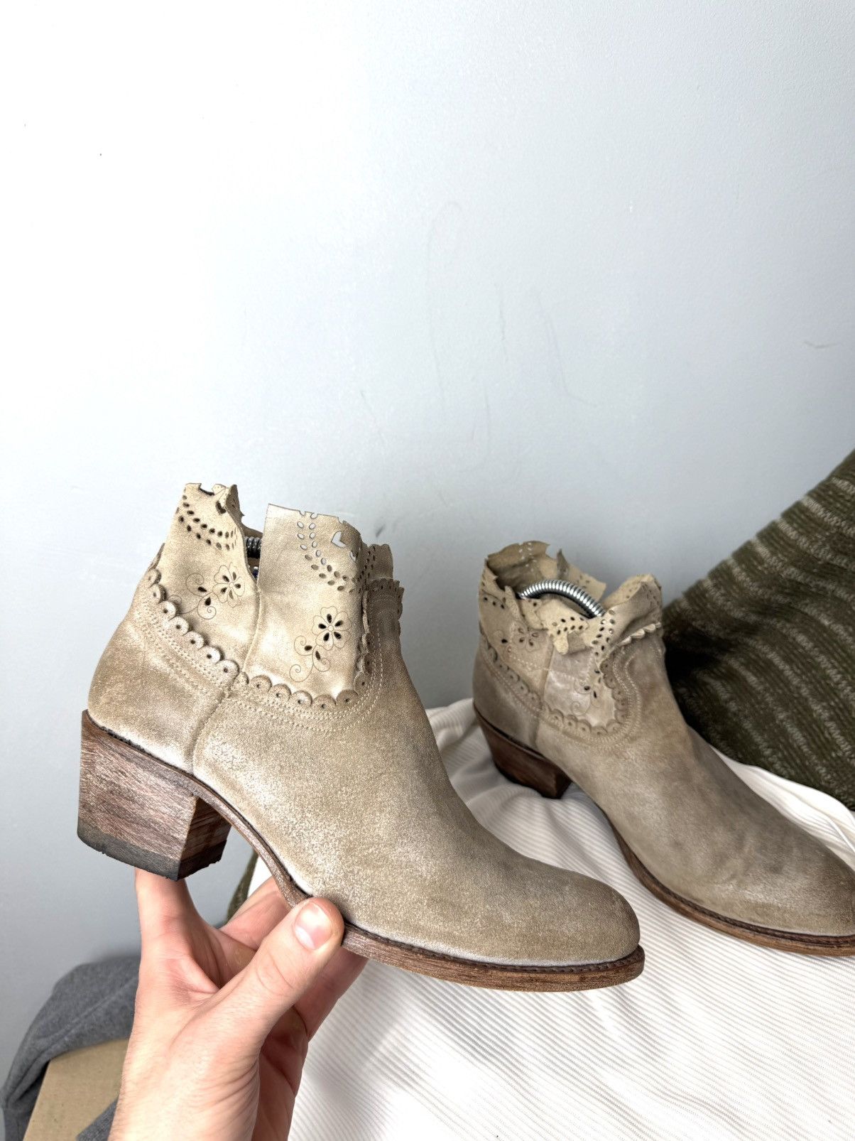 Cowboy Equipment Rare! Vintage Sendra Suede Boots Cowboy Avant Garde Size US 8 / IT 38 - 8 Thumbnail