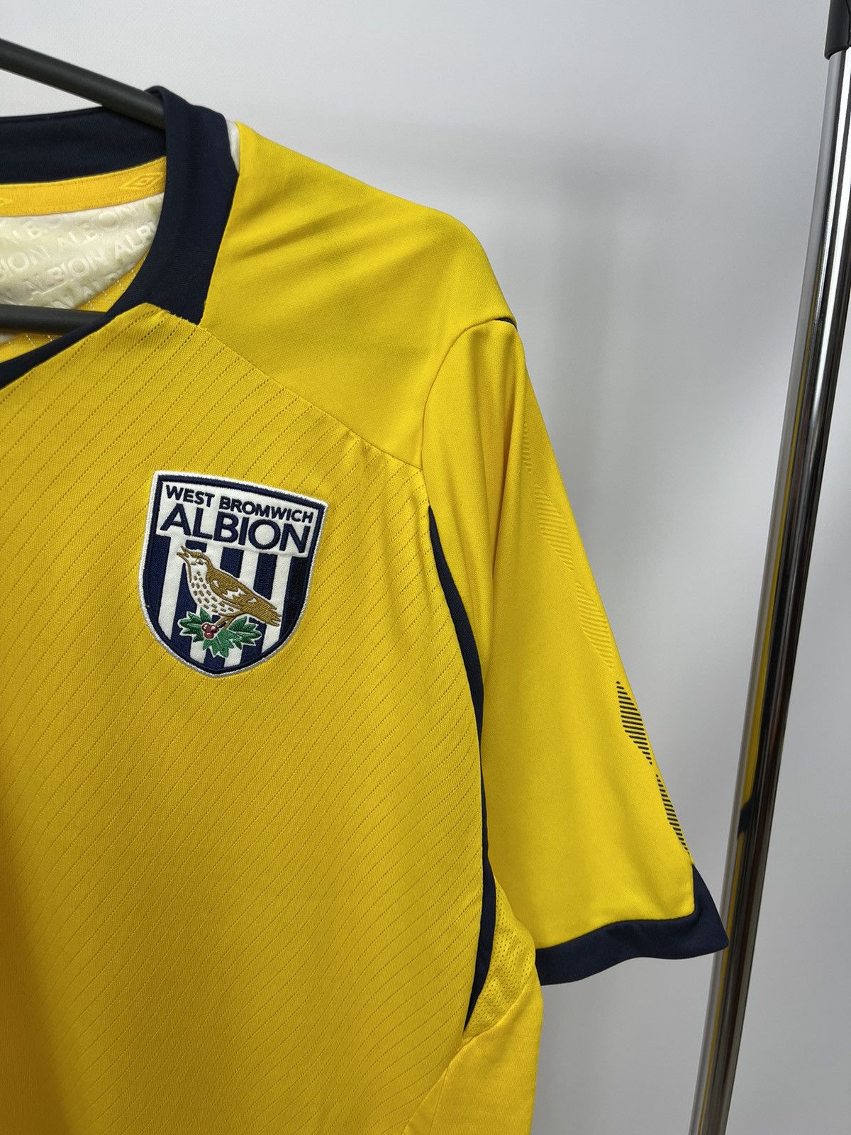 Umbro West Bromwich Brom Albion 2008 - 2009 Umbro Shirt Size L Size US L / EU 52-54 / 3 - 2 Thumbnail