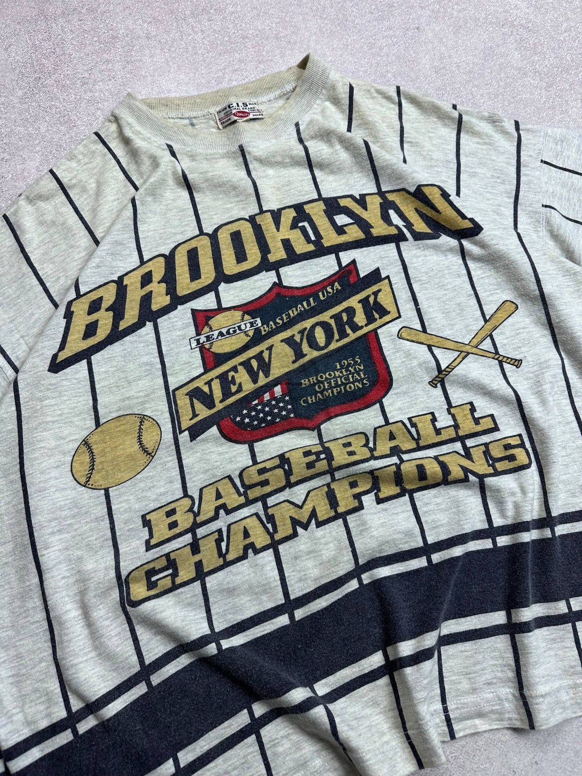 Vintage Vintage 90s Brooklyn Baseball Champions All Over T-shirt l Size US L / EU 52-54 / 3 - 4 Thumbnail