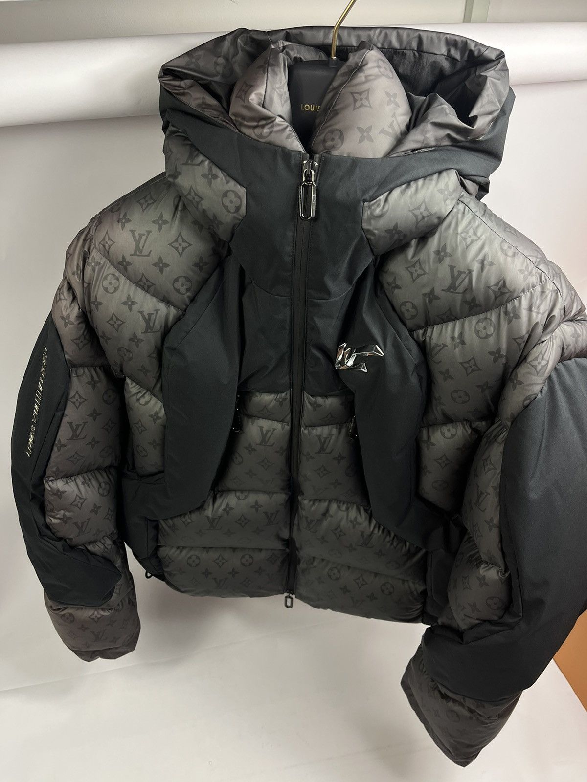 Louis Vuitton 2054 Heat & water sensitive technical puffer ski jacket Size US XXL / EU 58 / 5 - 3 Thumbnail