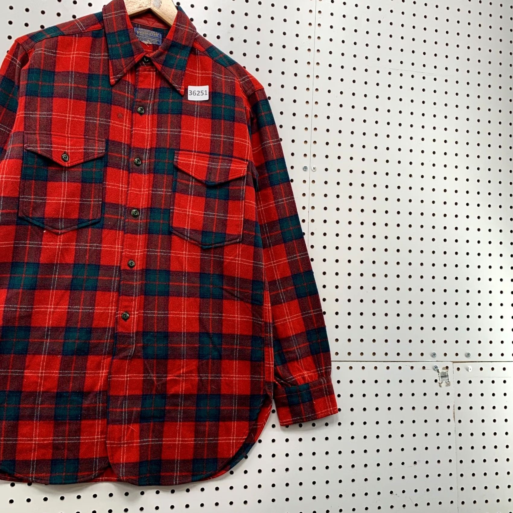 Pendleton Vintage Pendleton Shirt Mens Large Red Plaid Wool Long Sleeve Button Made USA Size US L / EU 52-54 / 3 - 4 Thumbnail