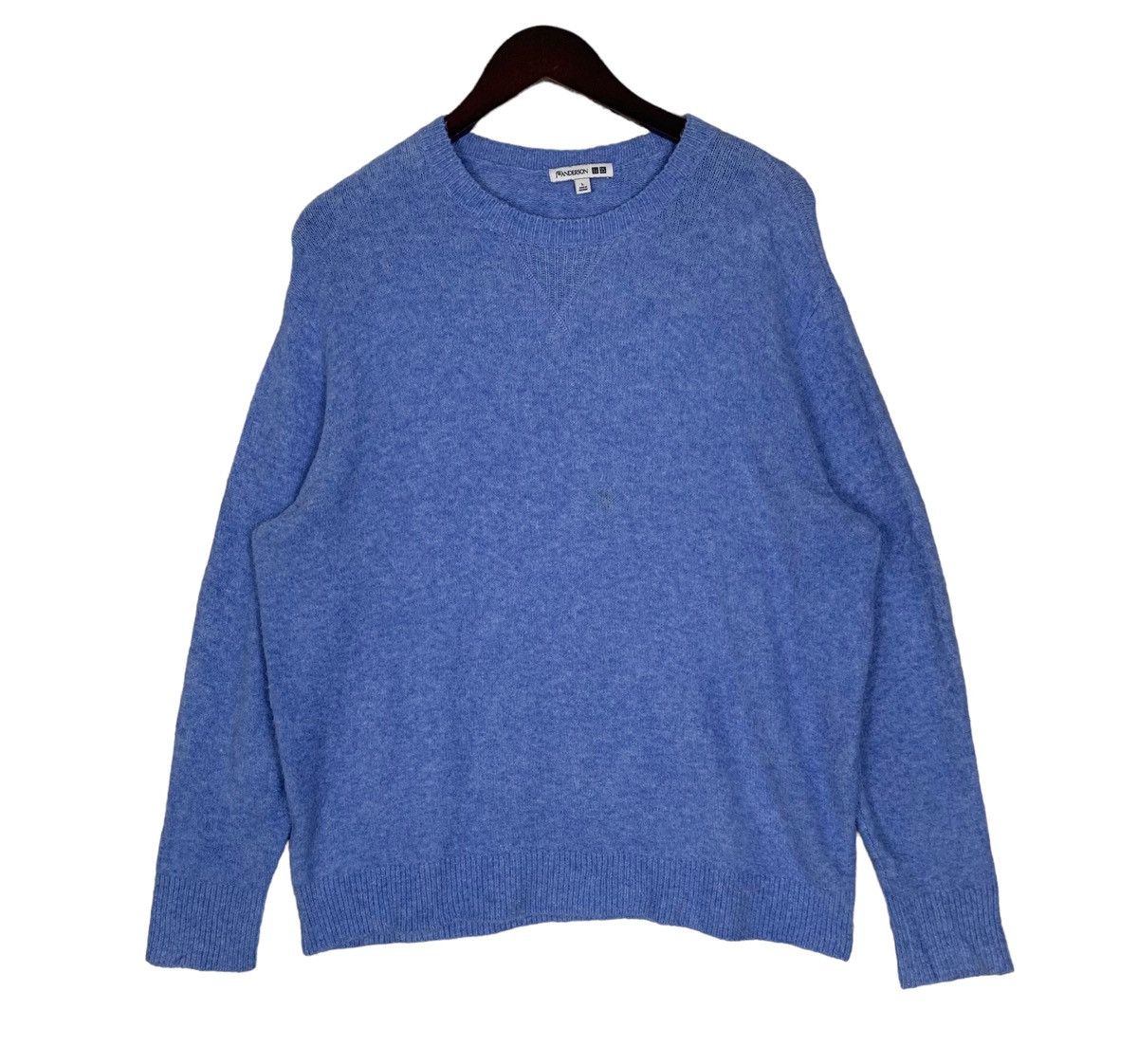 JW Anderson × Japanese Brand × Uniqlo Uniqlo J.W Anderson Japanese Brand Sweatshirt Colour Blue Size L / US 10 / IT 46 - 1 Thumbnail