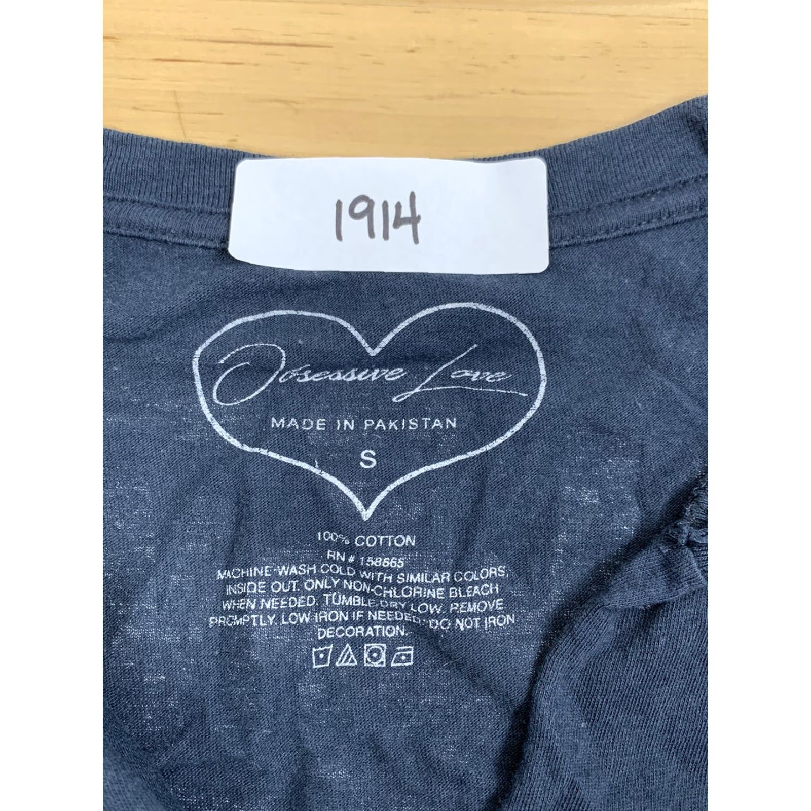 Vintage Obsessive Love T-Shirt Black Cropped Short Sleeve Crew Neck Women Slim Regular Size S Wild Waves Surfing Malibu Theme Vintage No? Size S / US 4 / IT 40 - 3 Thumbnail