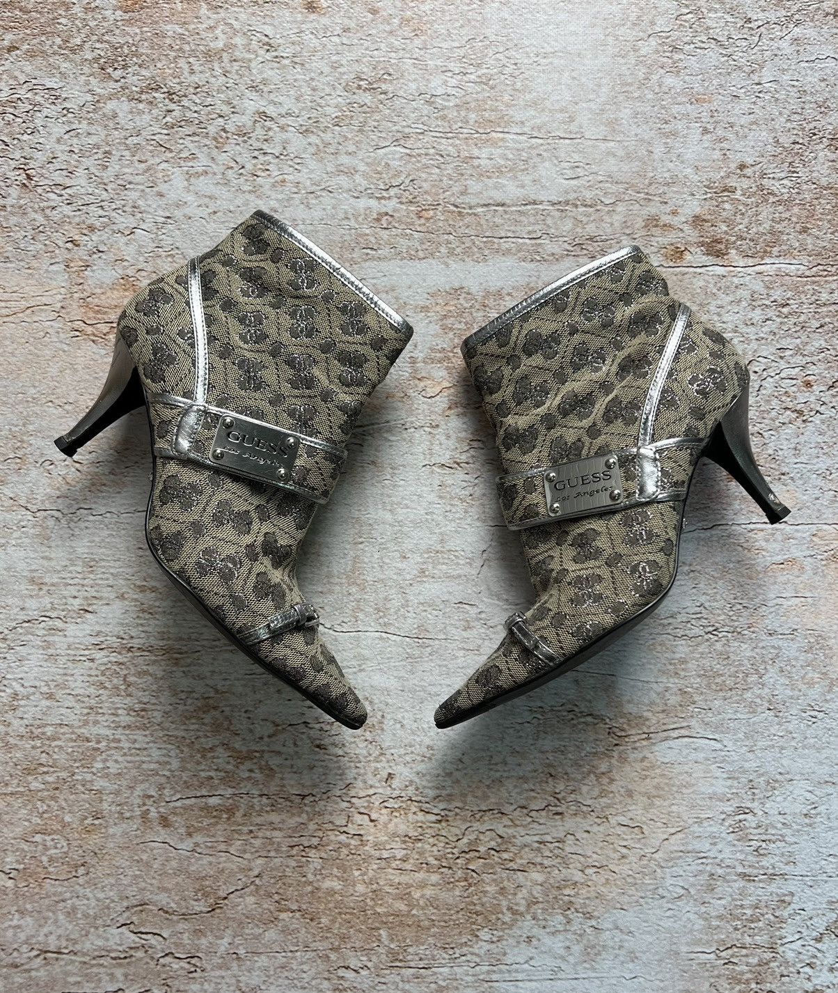 Guess × Vintage GUESS vintage canvas belted heels Size US 7 / IT 37 - 1 Thumbnail