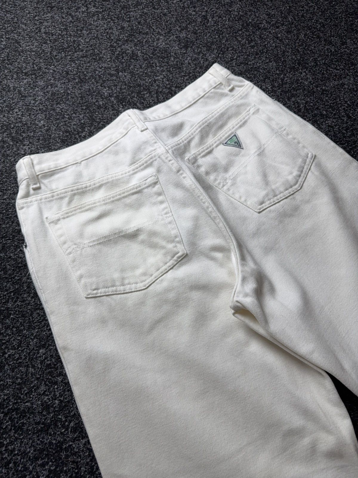 Guess Vintage Retro USA Guess Jeans White Straight Leg Denim Y2K Size US 32 / EU 48 - 19 Thumbnail
