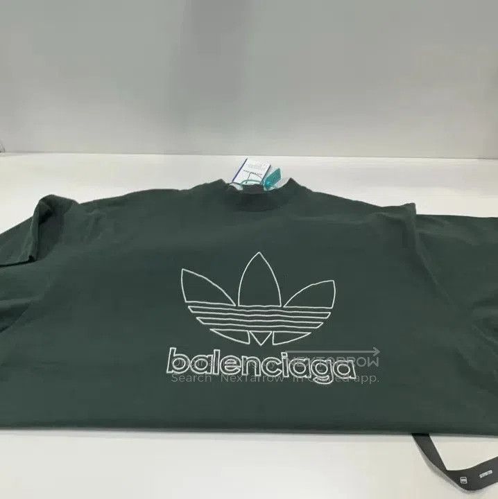Balenciaga Balenciaga x Adidas Originals Short Sleeve T. Size US M / EU 48-50 / 2 - 3 Thumbnail