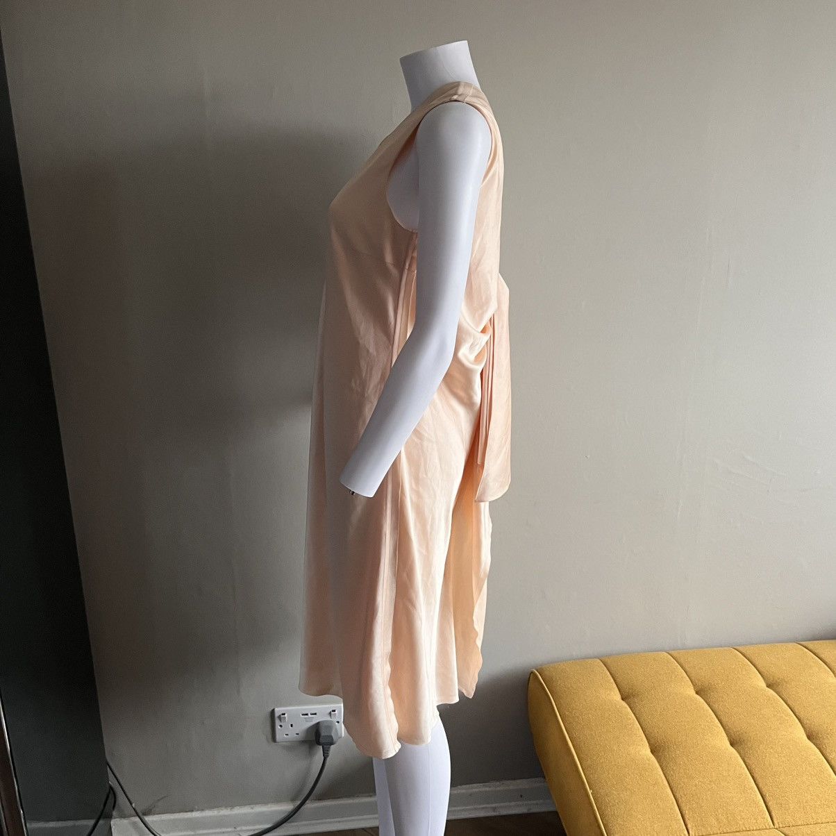 Hugo Boss Hugo Boss Diella Blush Dress Size M / US 6-8 / IT 42-44 - 7 Thumbnail