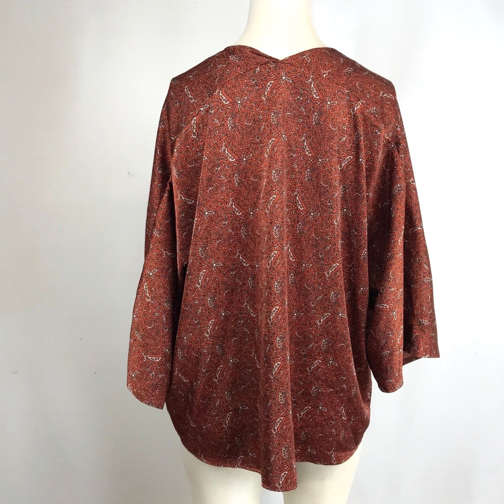 Banana Republic Banana Republic Blouse V-Neck 3/4 Sleeve Satin Paisley Women's Size L Brown Orange Tunic Casual Womens Size L / US 10 / IT 46 - 5 Thumbnail