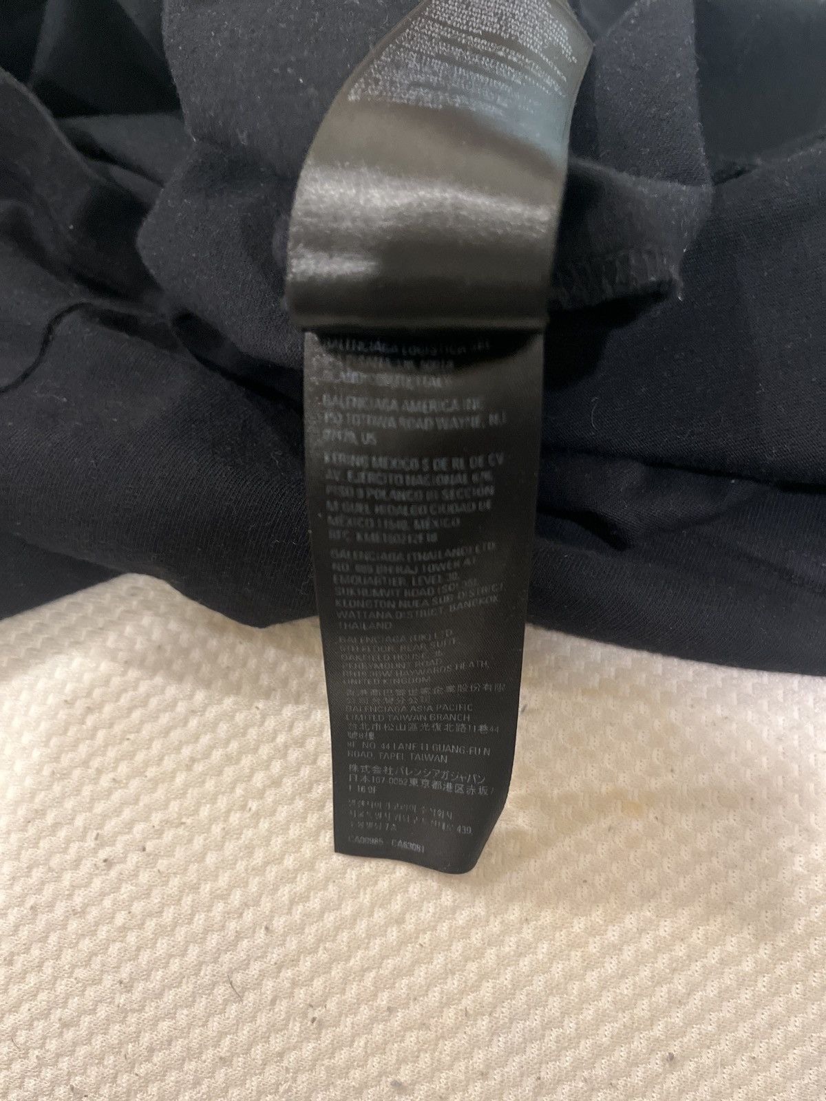 Balenciaga Balenciaga x adidas Long Sleeve T-Shirt Oversized Size US XL / EU 56 / 4 - 9 Thumbnail