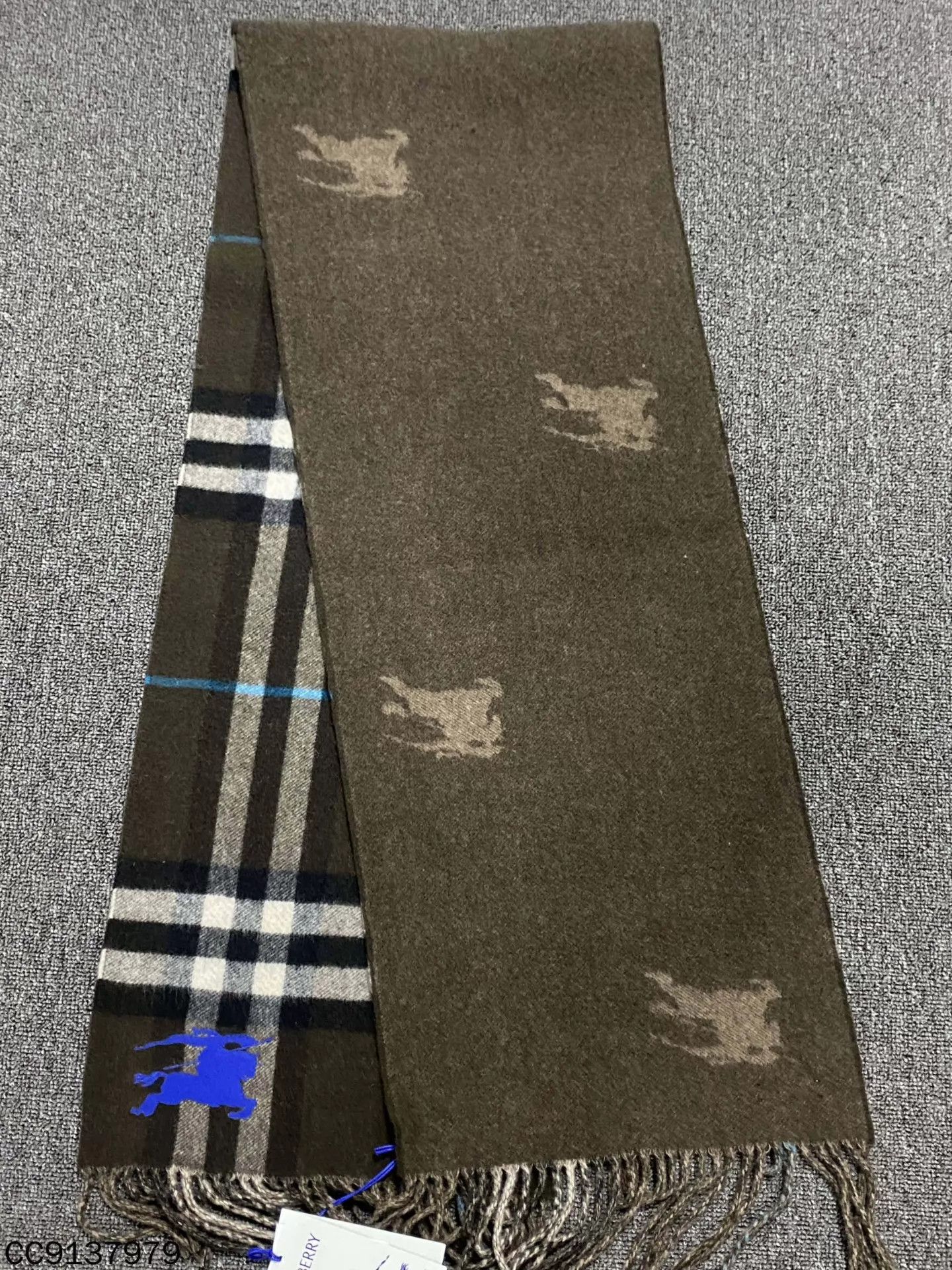 Burberry Burberry Cashmere Check Scarf Tan 168x30cm Size ONE SIZE - 1 Thumbnail