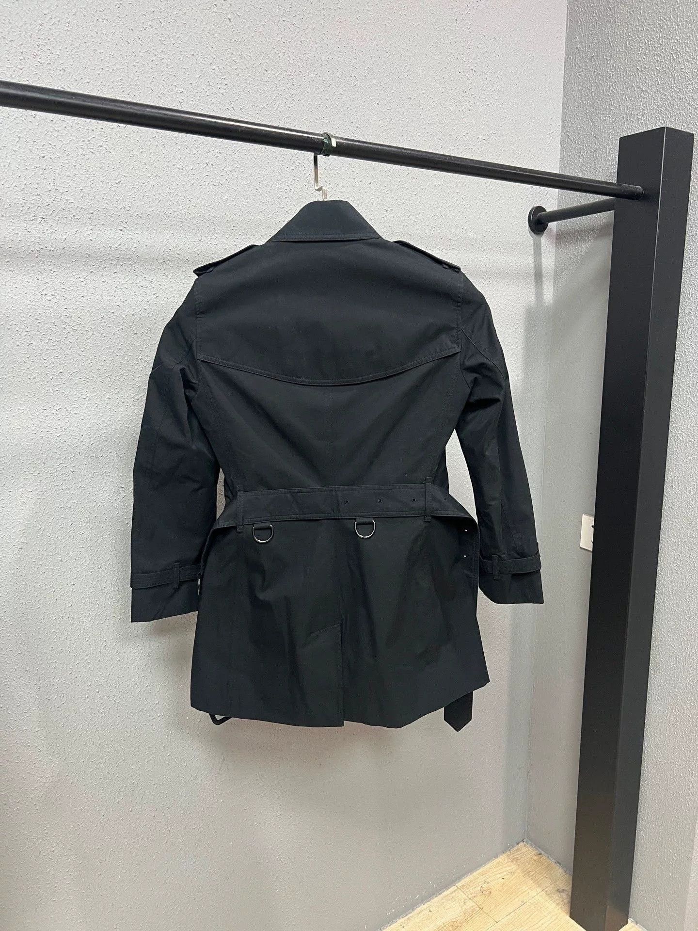 Burberry Burberry Kensington Buttoned Check Trench Coat Size US M / EU 48-50 / 2 - 1 Thumbnail