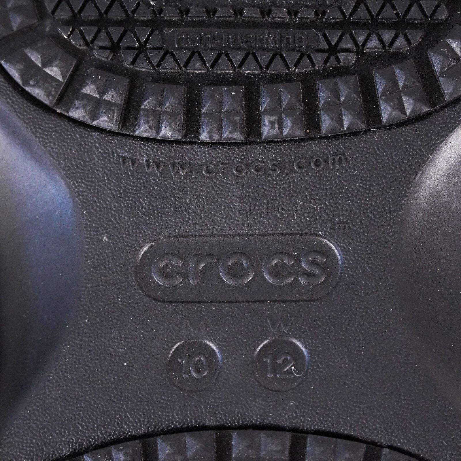 Crocs Crocs Work Shoes Slip On Clogs Non Slip Women 12 Black Size US 12 / IT 42 - 8 Thumbnail