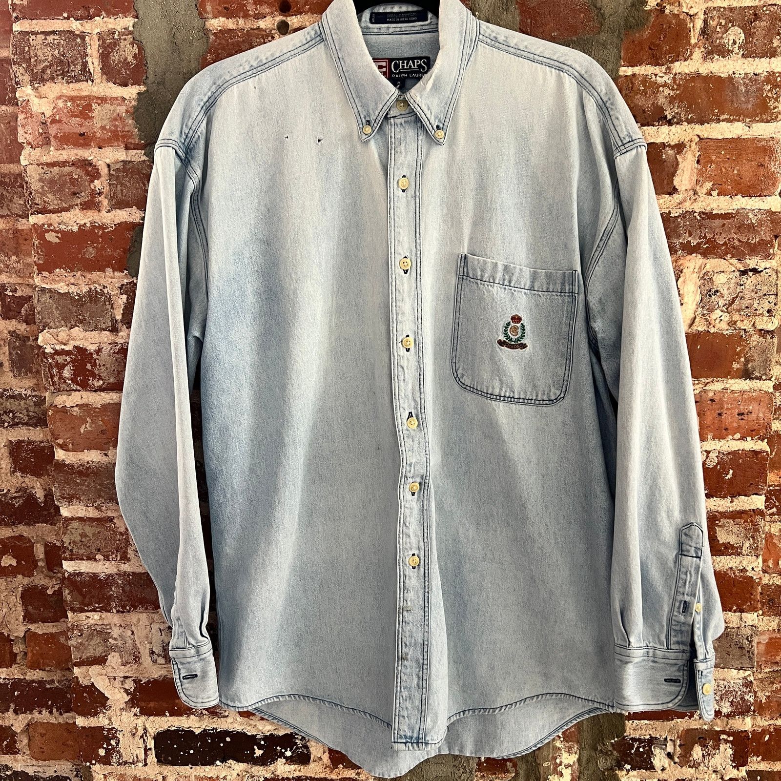Chaps Ralph Lauren VTG Chaps Ralph Lauren Distressed Men's Denim Shirt M 23x29 Size US M / EU 48-50 / 2 - 1 Thumbnail