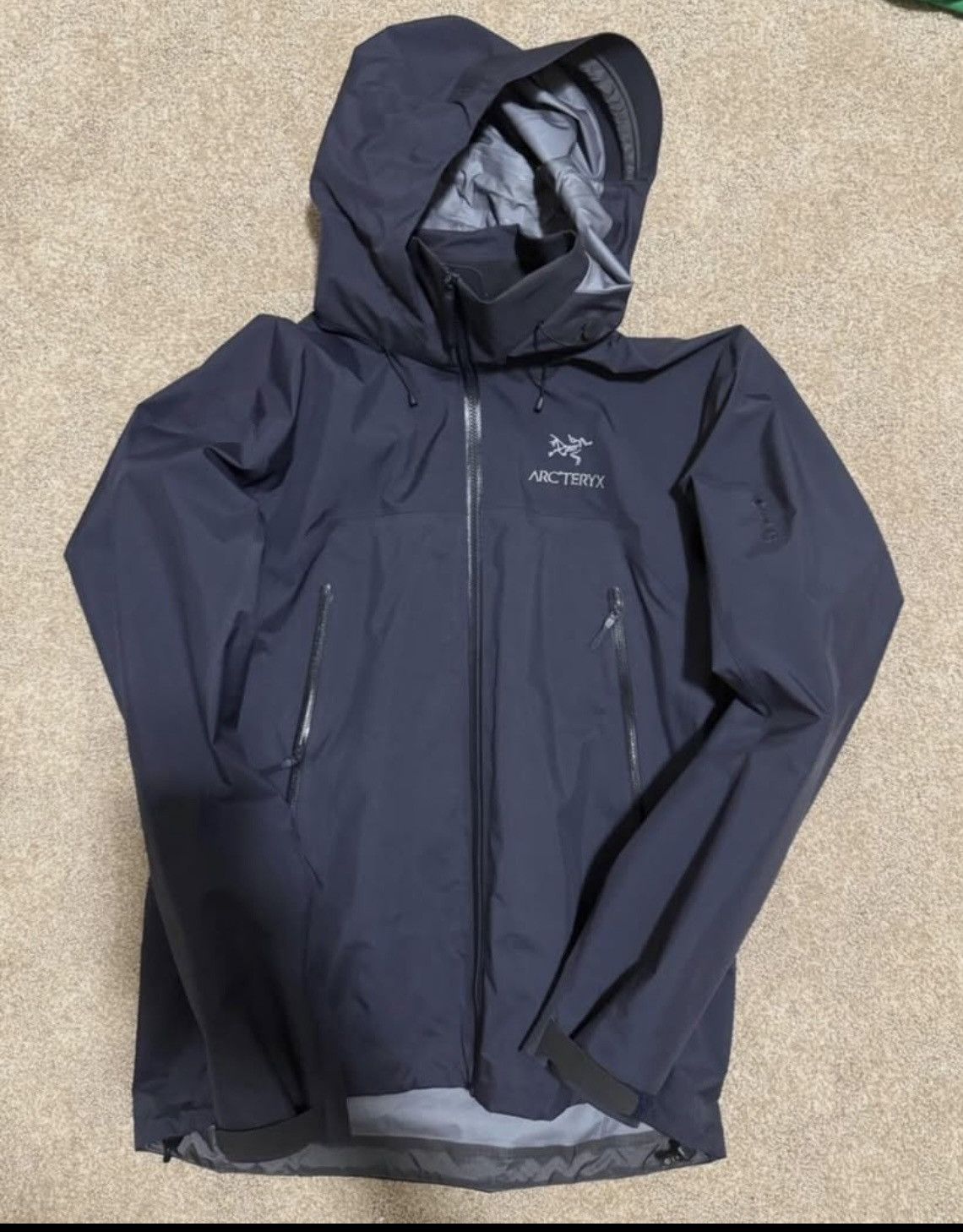 Arc'teryx Arcteryx Beta Ar Black Sapphire Size US S / EU 44-46 / 1 - 1 Thumbnail