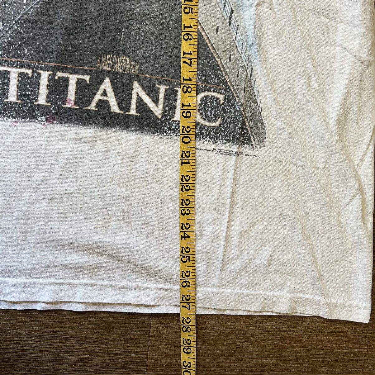 Vintage Titantic Promo Movie Tee Size US L / EU 52-54 / 3 - 3 Thumbnail