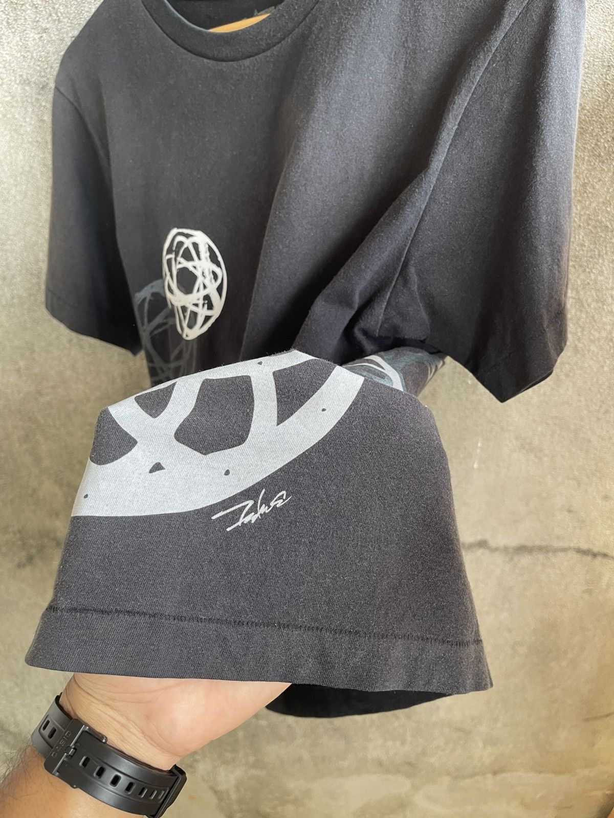 Futura × Uniqlo Hype🔥FUTURA✖️UNIQLO🔥Sun Faded Art Tshirt Size US L / EU 52-54 / 3 - 7 Thumbnail
