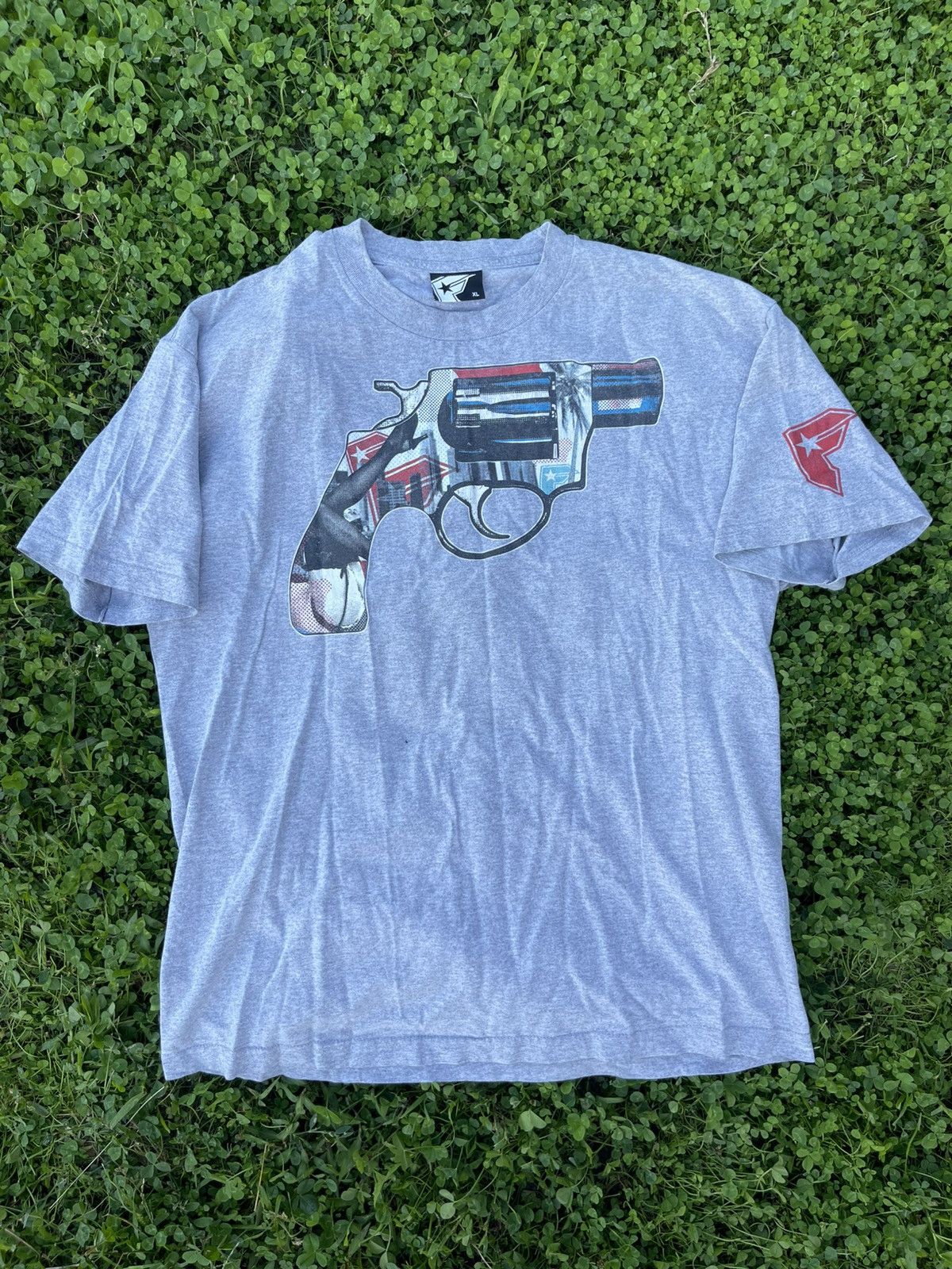 Famous Stars And Straps Famous Revolver flag rap tee Size US XL / EU 56 / 4 - 1 Thumbnail