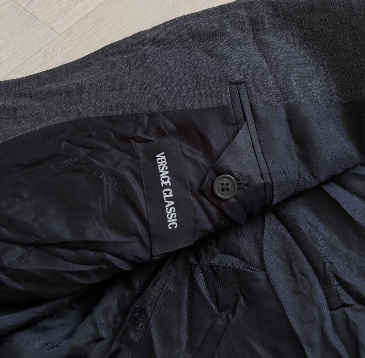 Versace Vintage Versace Classic Lana Wool Blazer Size 50S - 3 Thumbnail