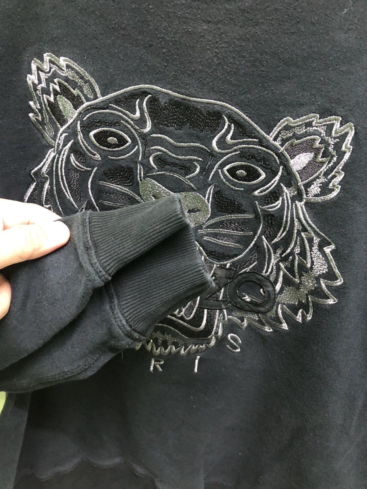 Kenzo × Vintage Kenzo Paris Tiger Jungle Embroidered Logo Sweatshirt Size US M / EU 48-50 / 2 - 5 Thumbnail