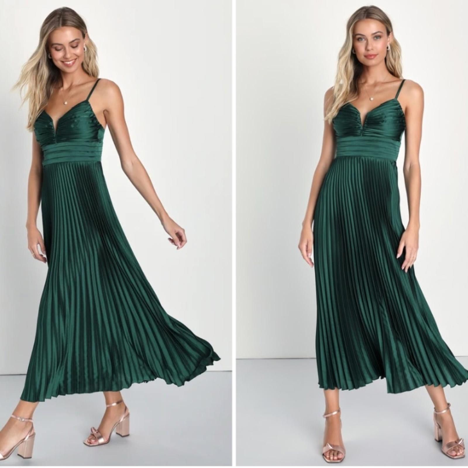 Lulus LULU's Prom Wedding Bridesmaid Sexy Flowy Elegant Midi Dress Size XS / US 0-2 / IT 36-38 - 1 Thumbnail