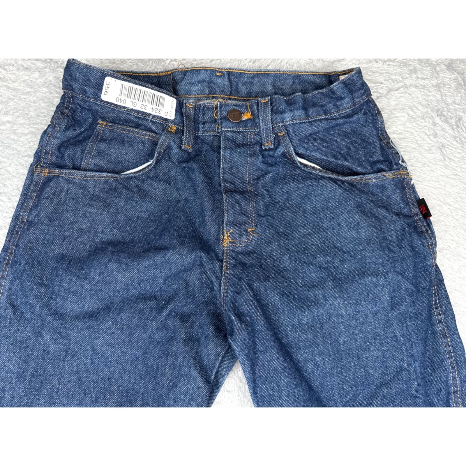Denime UniFirst Jeans Men 30x32 Blue Denim Straight Leg 5-Pocket Design Regular Fit 30 in Inseam Blue Jeans Men Size US 30 / EU 46 - 4 Thumbnail