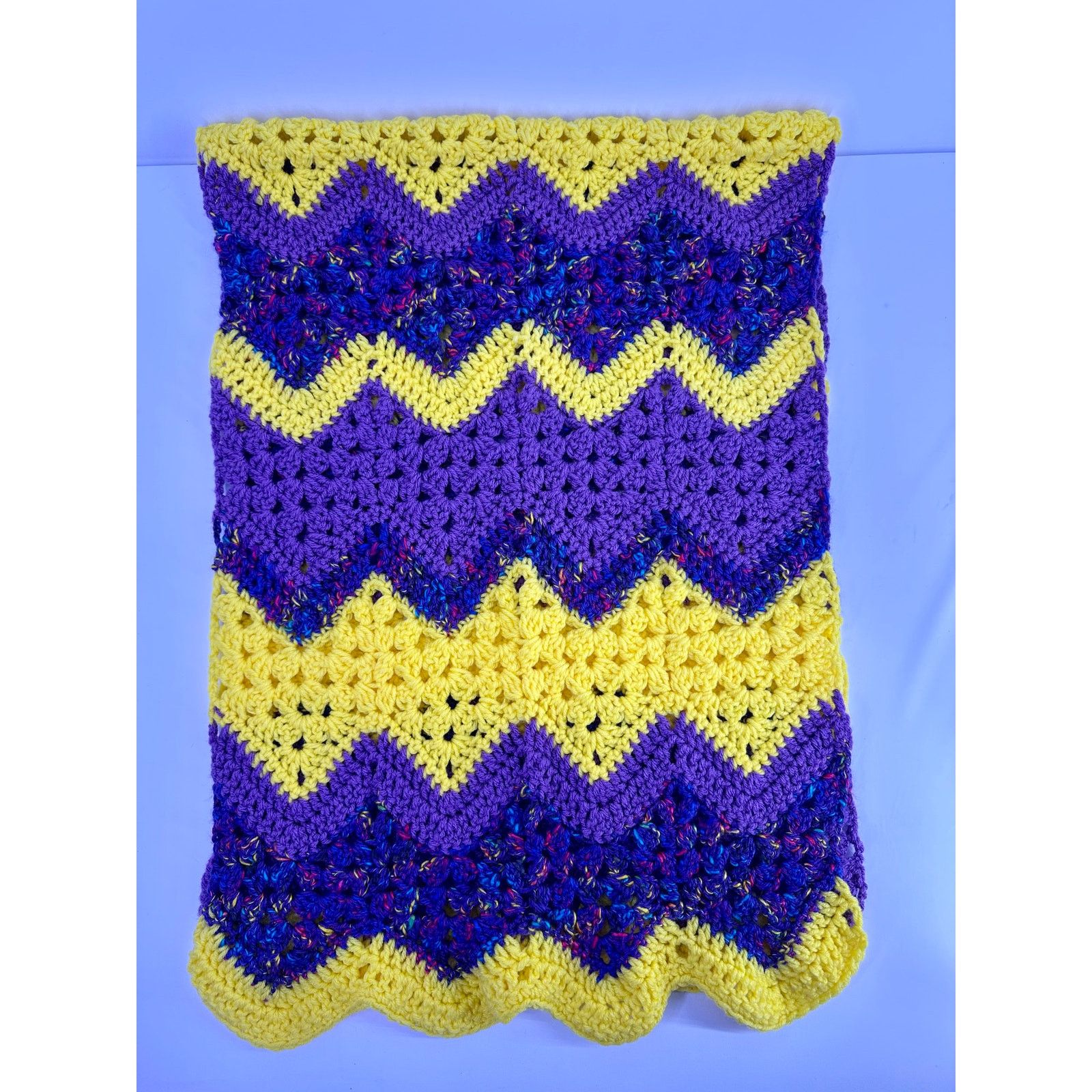 & Other Stories Vikings Theme Granny Crochet Handmade Furniture Cover Size ONE SIZE - 3 Thumbnail