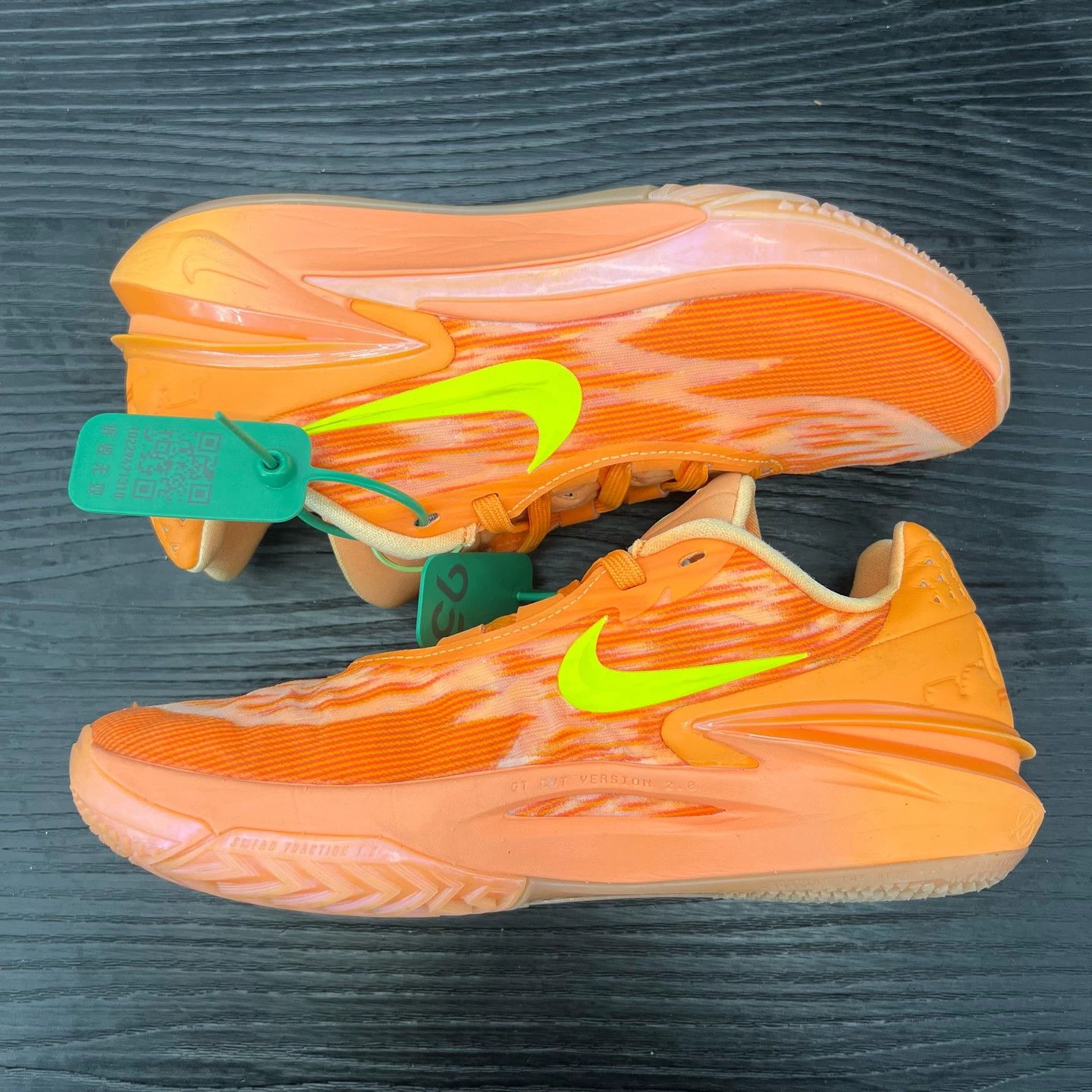 Nike GT Cut 2 Orange 42.5 DS (Worn Once) Celebrity Collab Size US 9 / EU 42 - 6 Thumbnail
