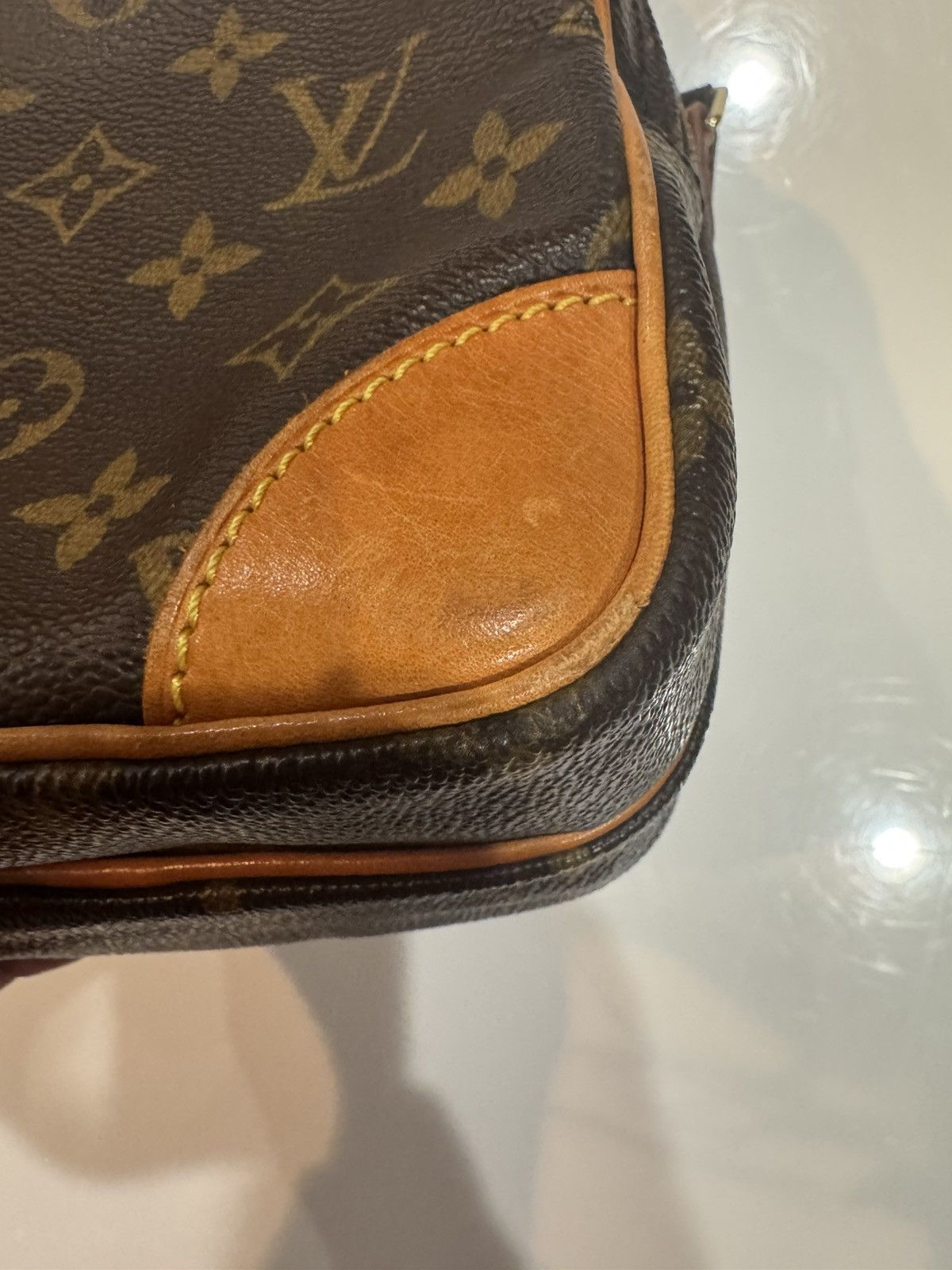 Louis Vuitton Louis Vuitton Canvas Monogram Amazon Crossbody Bag Size ONE SIZE - 5 Thumbnail