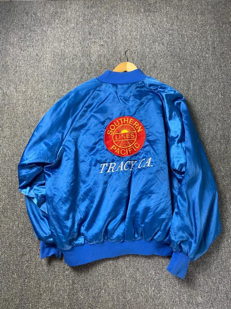 Japanese Brand West Ark Brand Embroidered Satin Bomber Jacket (203) Size US L / EU 52-54 / 3 - 2 Thumbnail