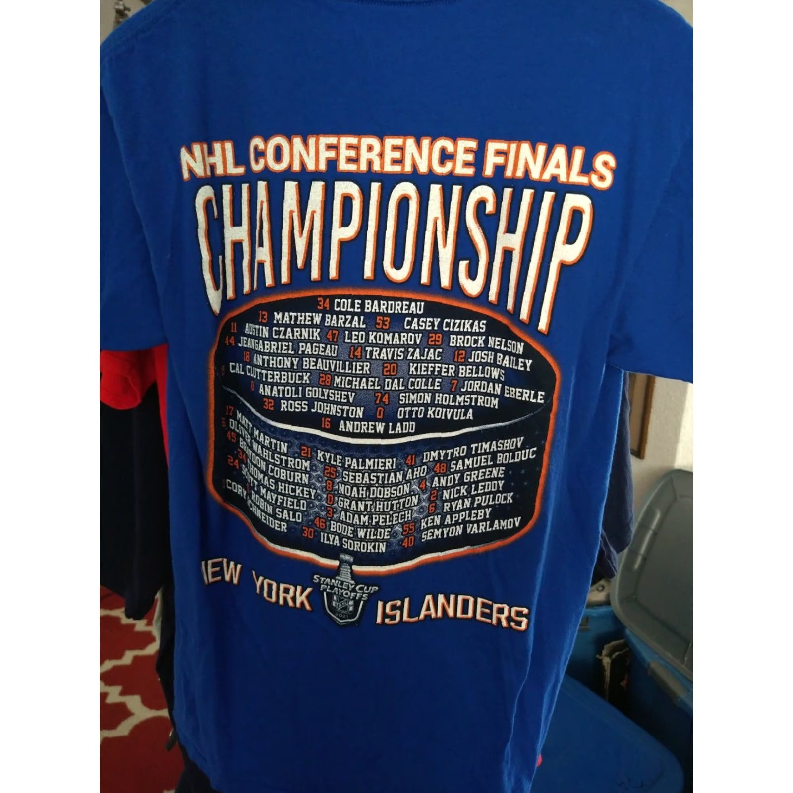 Fruit Of The Loom VINTAGE New York Islanders 2021 Conference Finals Champions Tee S Blue Men Shirt Back All Players on Back front back print Sports Mens S Size US S / EU 44-46 / 1 - 3 Thumbnail