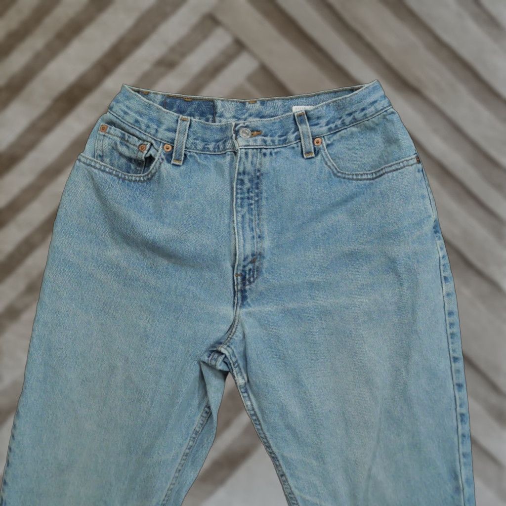 Levi's **Vintage Levi's 550 Tapered Jeans Women's 12 Blue Distressed 90s** User: Vintage Levi's 550 Tapered Jeans Women's 12 Blue Distressed 90s Size 29" - 1 Thumbnail