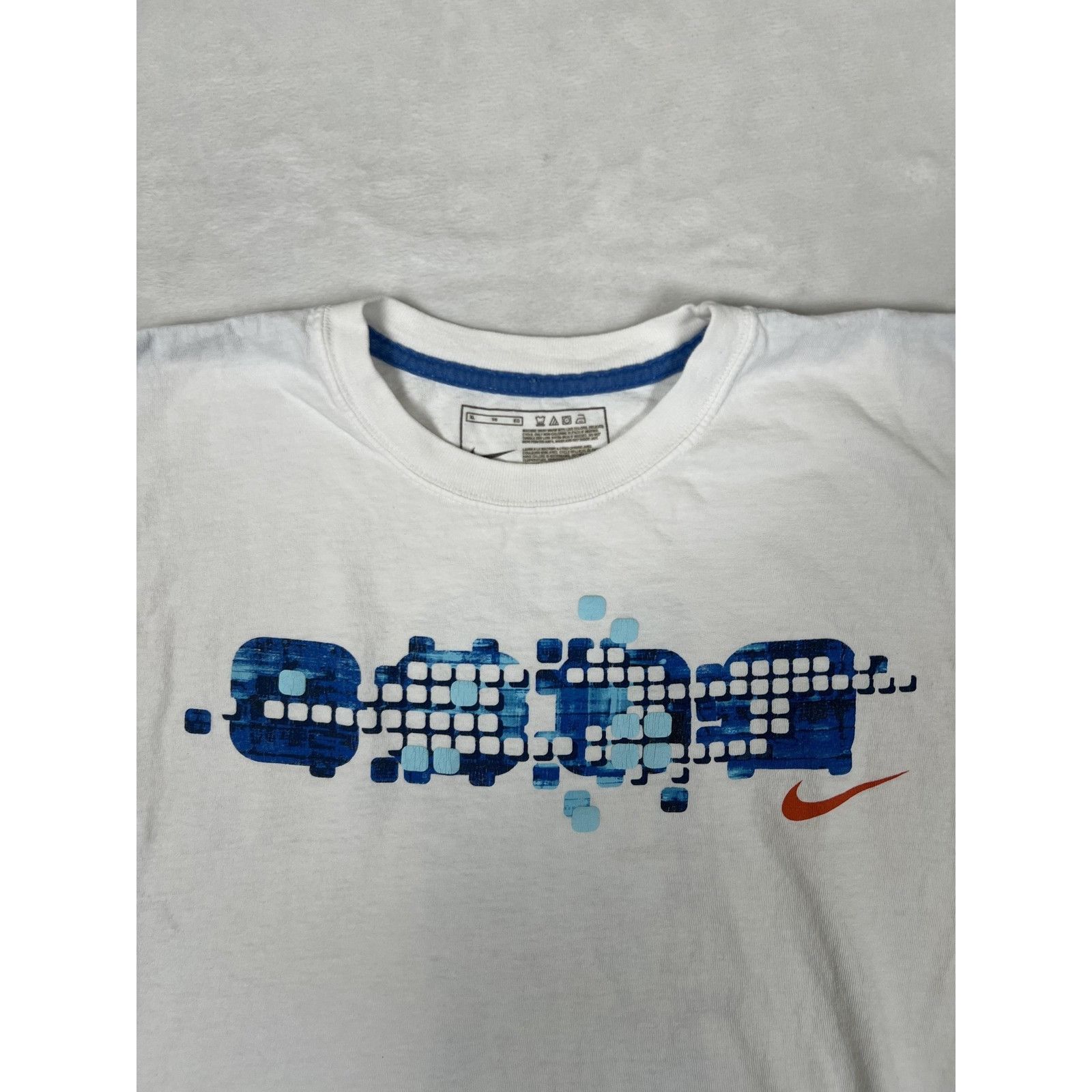 Nike VTG Nike Shirt Mens XL White Sleeveless Y2K Graphic Muscle T Size US XL / EU 56 / 4 - 3 Thumbnail