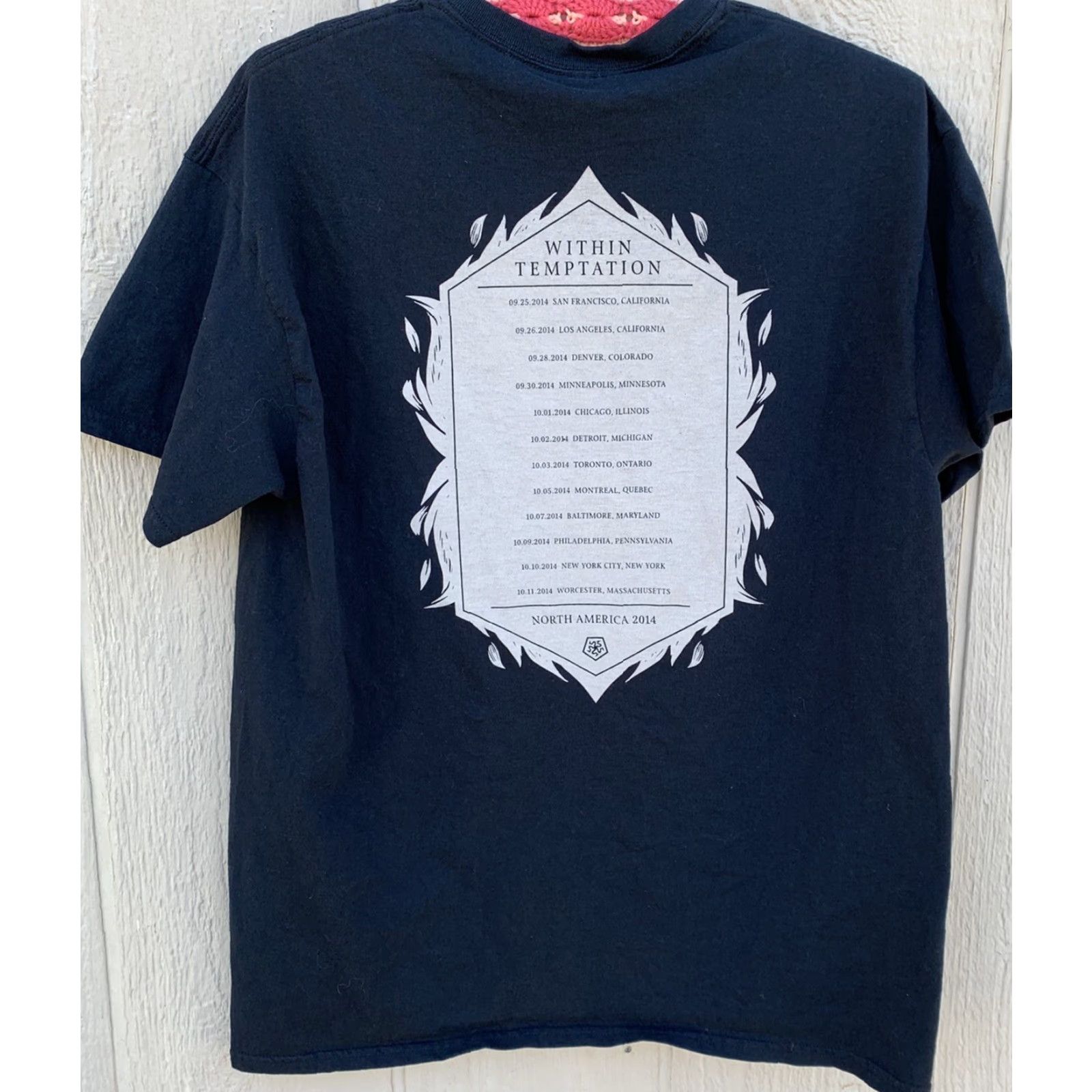 Gildan VINTAGE Within Temptation Hydra World Tour North America 2014 T-Shirt Band Concert Tee L Black Cotton Jersey Gildan Unisex Adults Short Sleeve SVG? Size US L / EU 52-54 / 3 - 3 Thumbnail