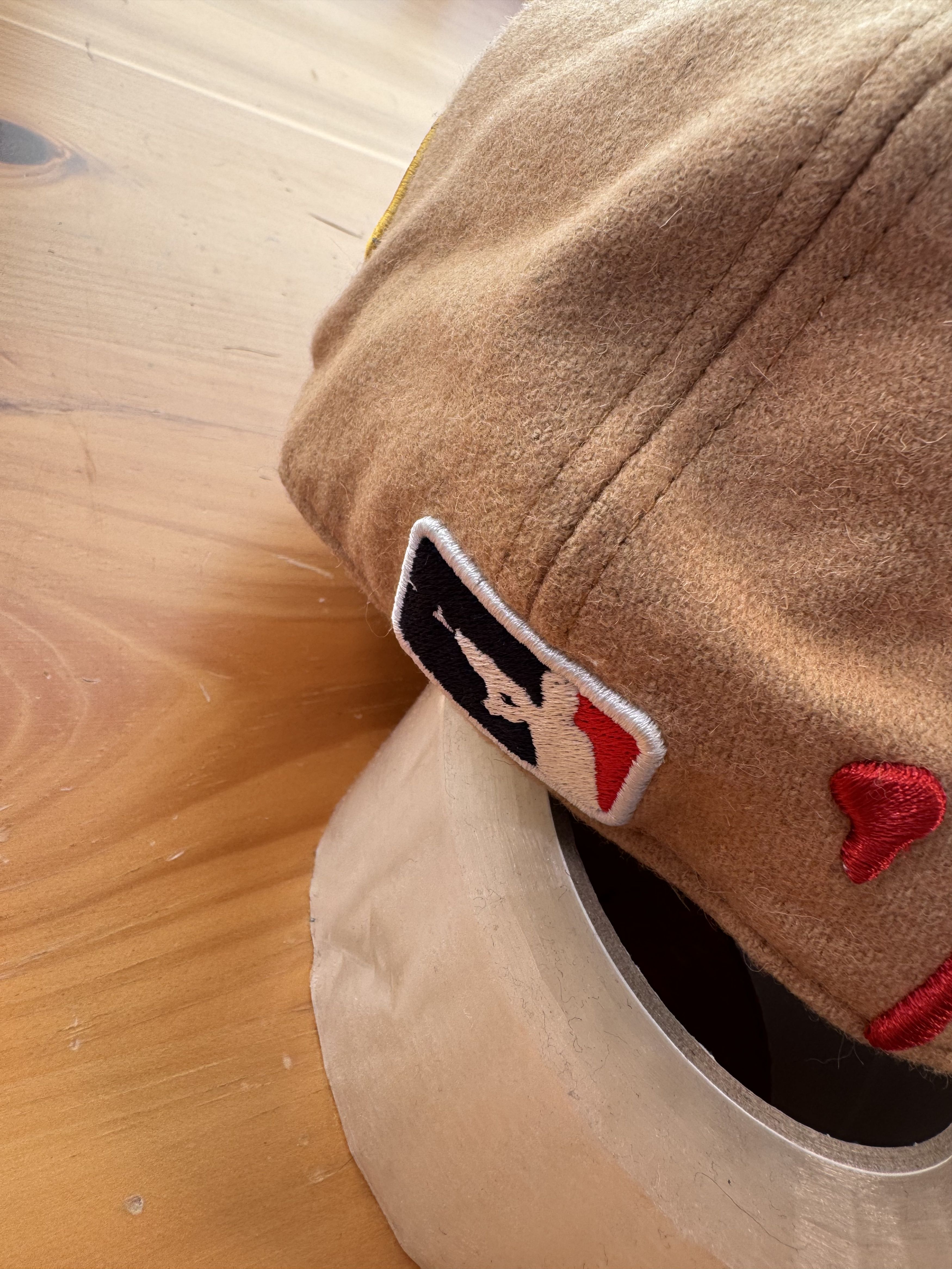 murd333r.fm 1/1 Sample size 8 Murder FM Leather fitted hat Size ONE SIZE - 8 Thumbnail