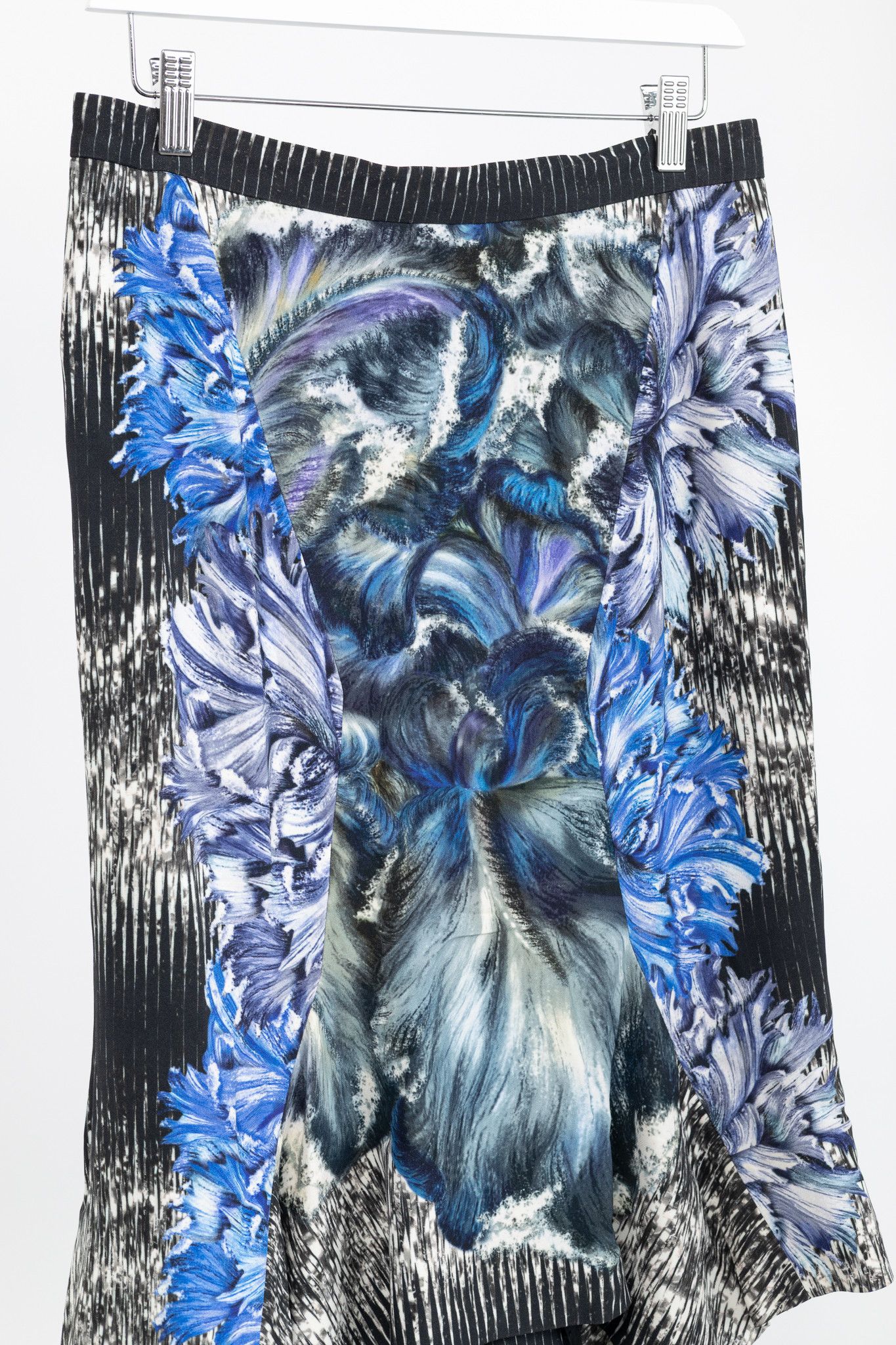 Peter Pilotto Peter Pilotto K Abstract Print Crepe Handkerchief-Hem Skirt Size 30" / US 8 / IT 44 - 3 Thumbnail
