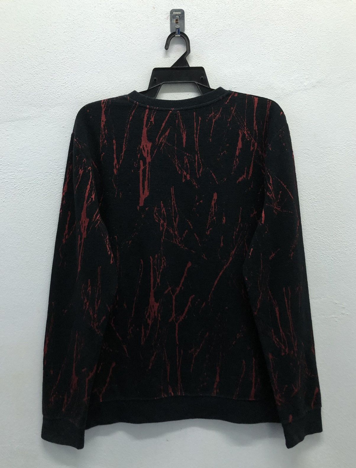 H&M H&M Black & Red Marble Print Sweatshirt Size US M / EU 48-50 / 2 - 2 Thumbnail