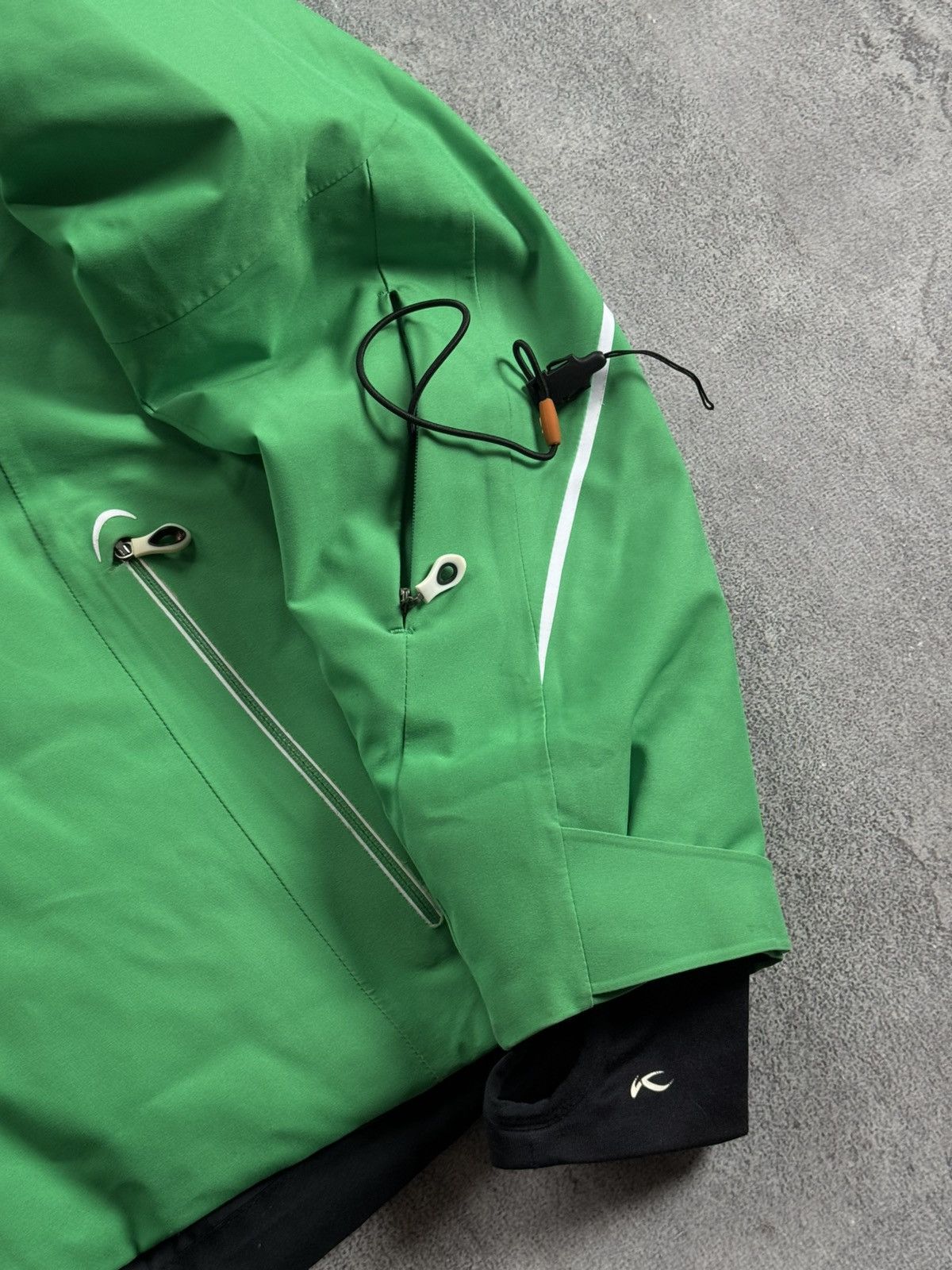 KJUS Kjus M/size outdoor ski snowboarding gorpcore jacket snow Size M / US 6-8 / IT 42-44 - 5 Thumbnail