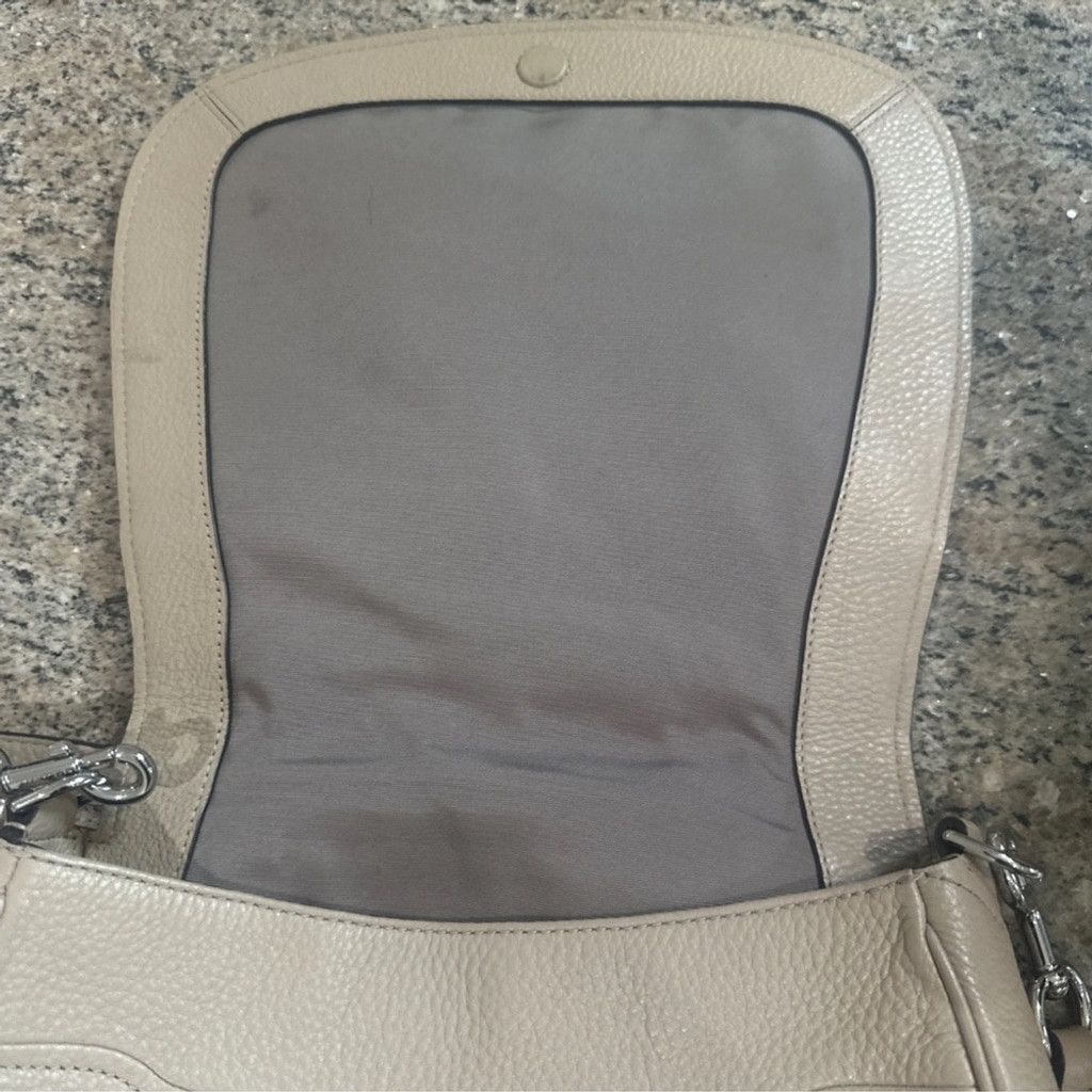 Marc Jacobs Marc Jacobs Beige Crossbody Bag Size ONE SIZE - 7 Thumbnail