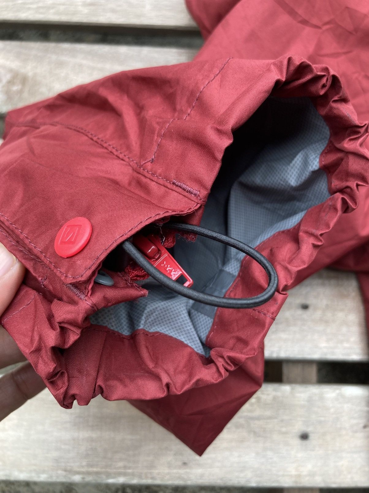 Salomon Salomon Maroon Polyester Track Insulated Thermal Pants Size US 32 / EU 48 - 11 Thumbnail