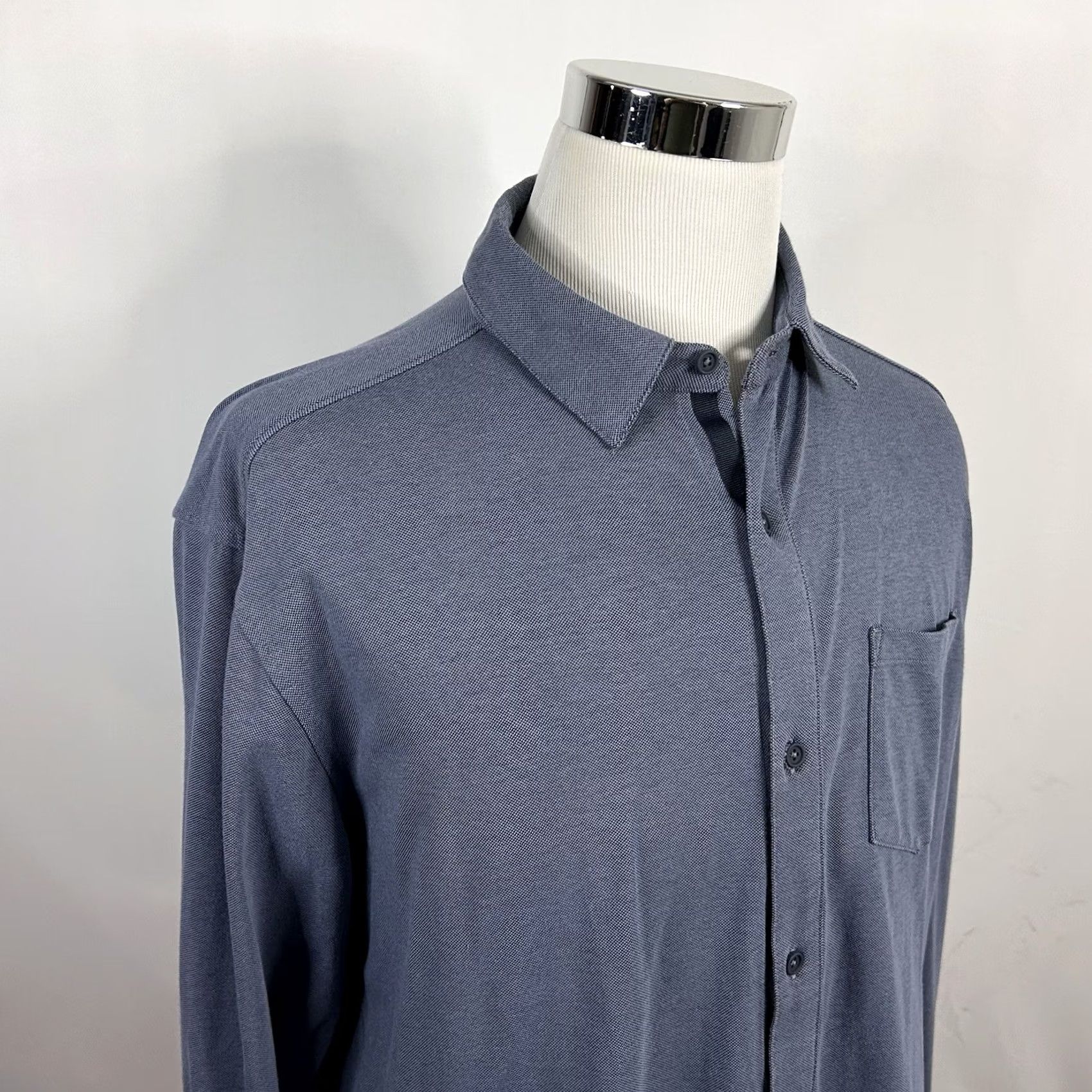 Vintage VRST XL Limitless Shirt Blue Gray Cotton Blend Button-Front Outdoor Casual Shirt Men XL Blue Cotton Blend Button-Front VRST Size US XL / EU 56 / 4 - 2 Thumbnail