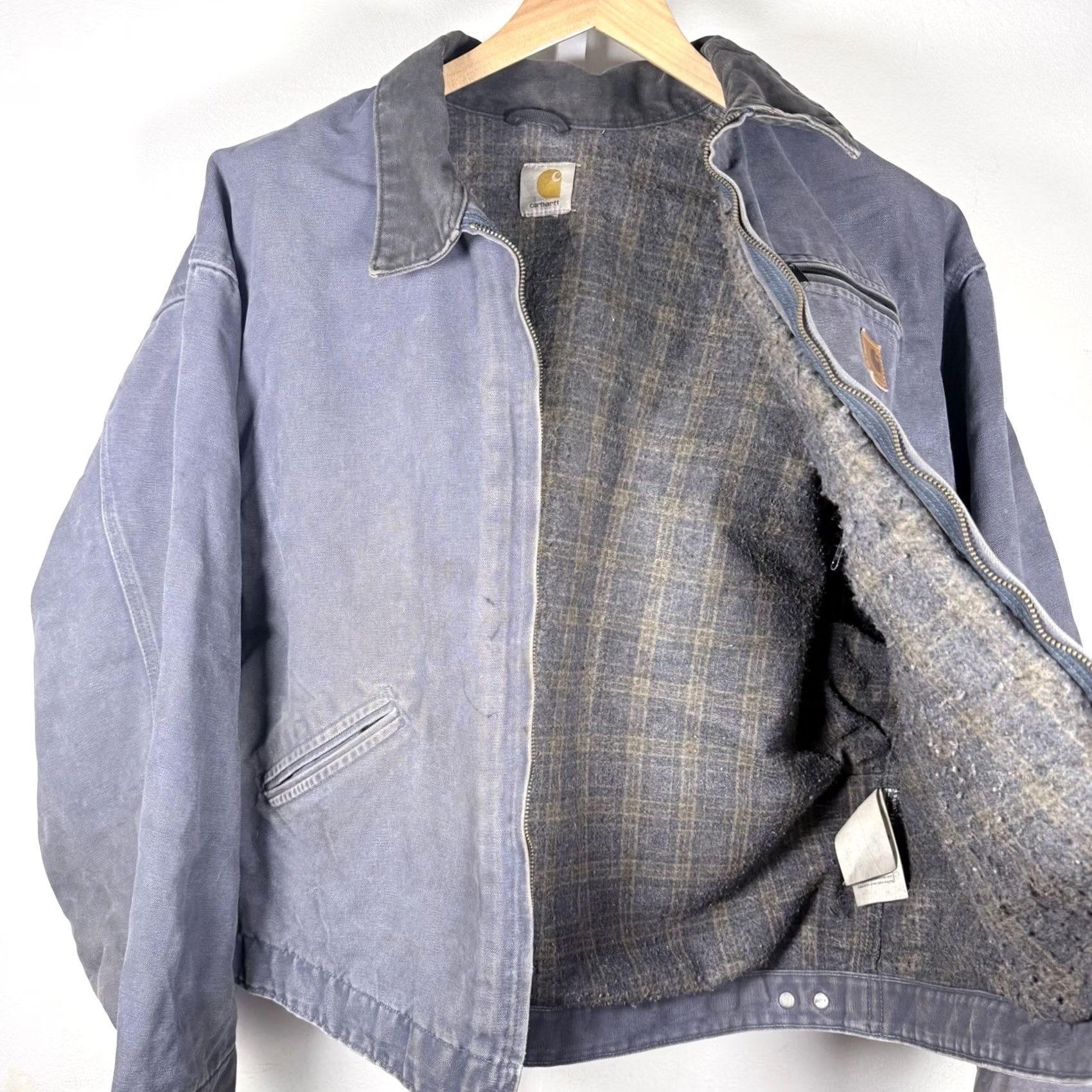 Carhartt VINTAGE Carhartt Detroit Jacket J97 DPB Deep Blue 4XL Regular Fade Distress Bomber Jacket Men Size US XXL / EU 58 / 5 - 4 Thumbnail