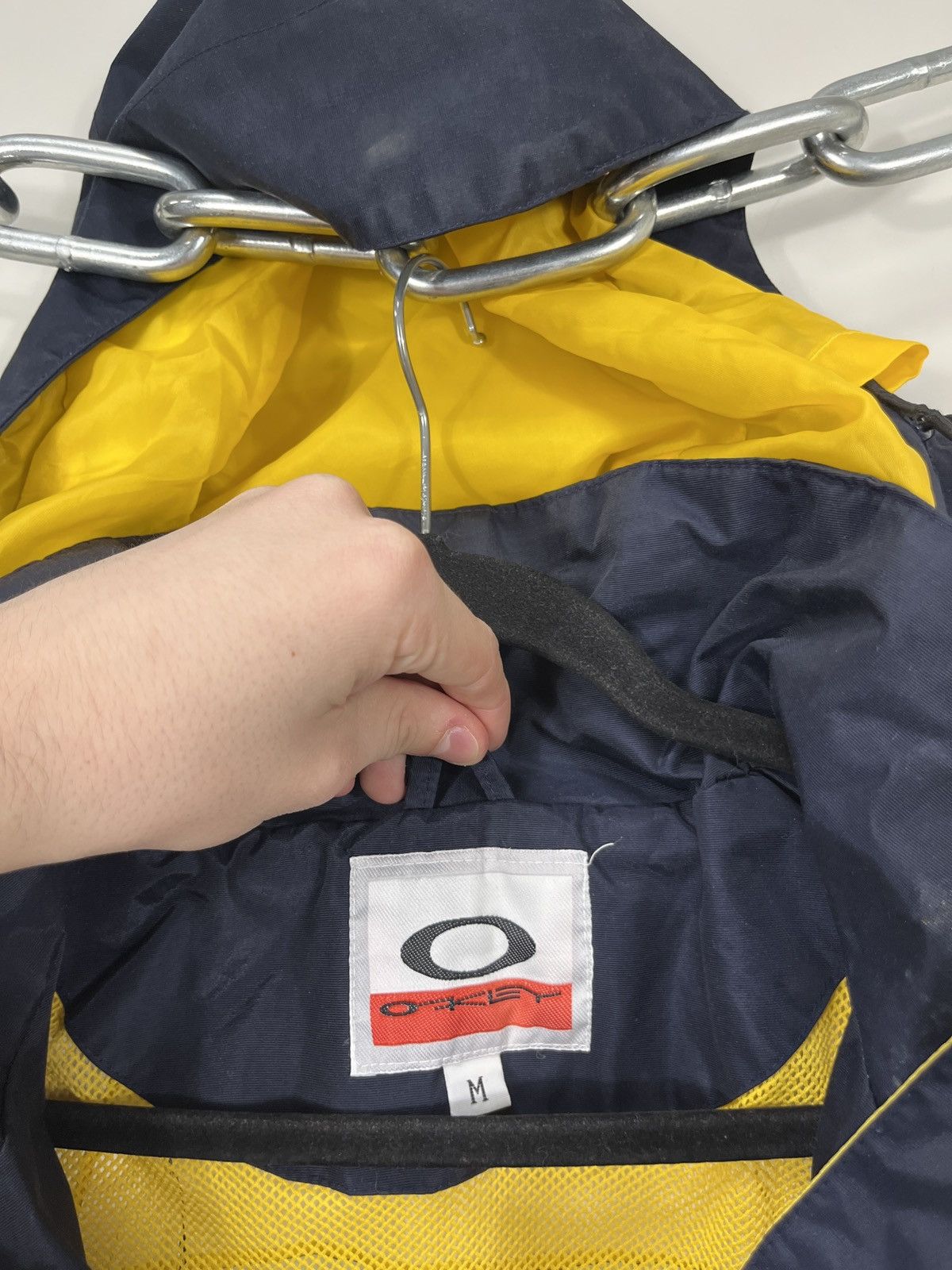 Oakley Vintage Oakley 90s Tech Hooded Outdoor Windbreaker Jacket Size US M / EU 48-50 / 2 - 18 Thumbnail