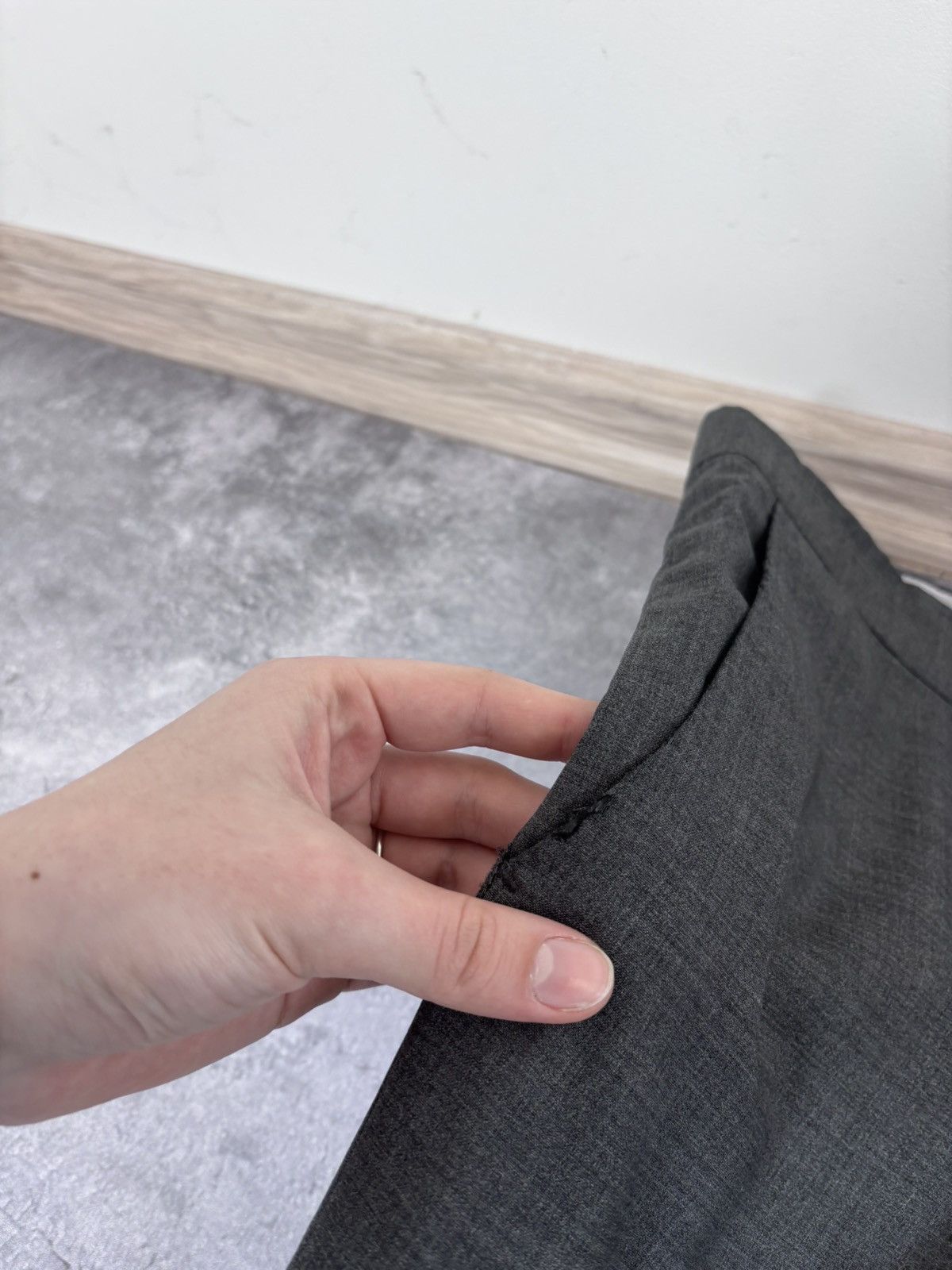 Tagliatore Tagliatore Men’s 2-Piece Gray Super 120s Wool Suit Size 40R - 19 Thumbnail
