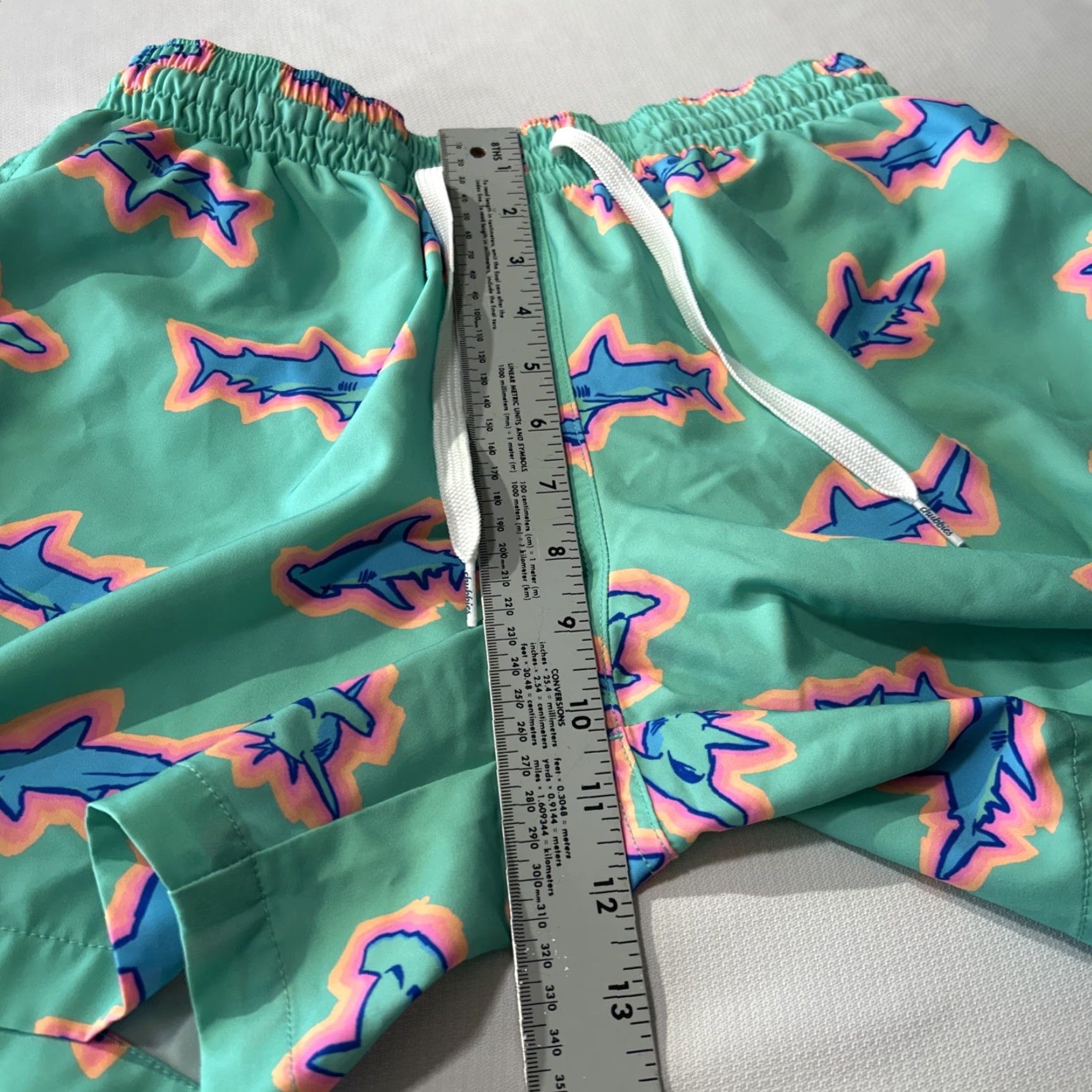 Chubbies Chubbies Swim Trunks Mens S Blue 7" Board Shorts Lined Sharks Drawstring Size US 29 - 5 Thumbnail