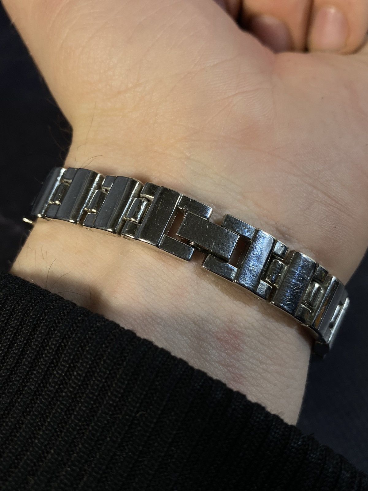 Hysteric Glamour Elegant CHICKS Watch with Metal Bracelet Japanese Brand Size ONE SIZE - 3 Thumbnail