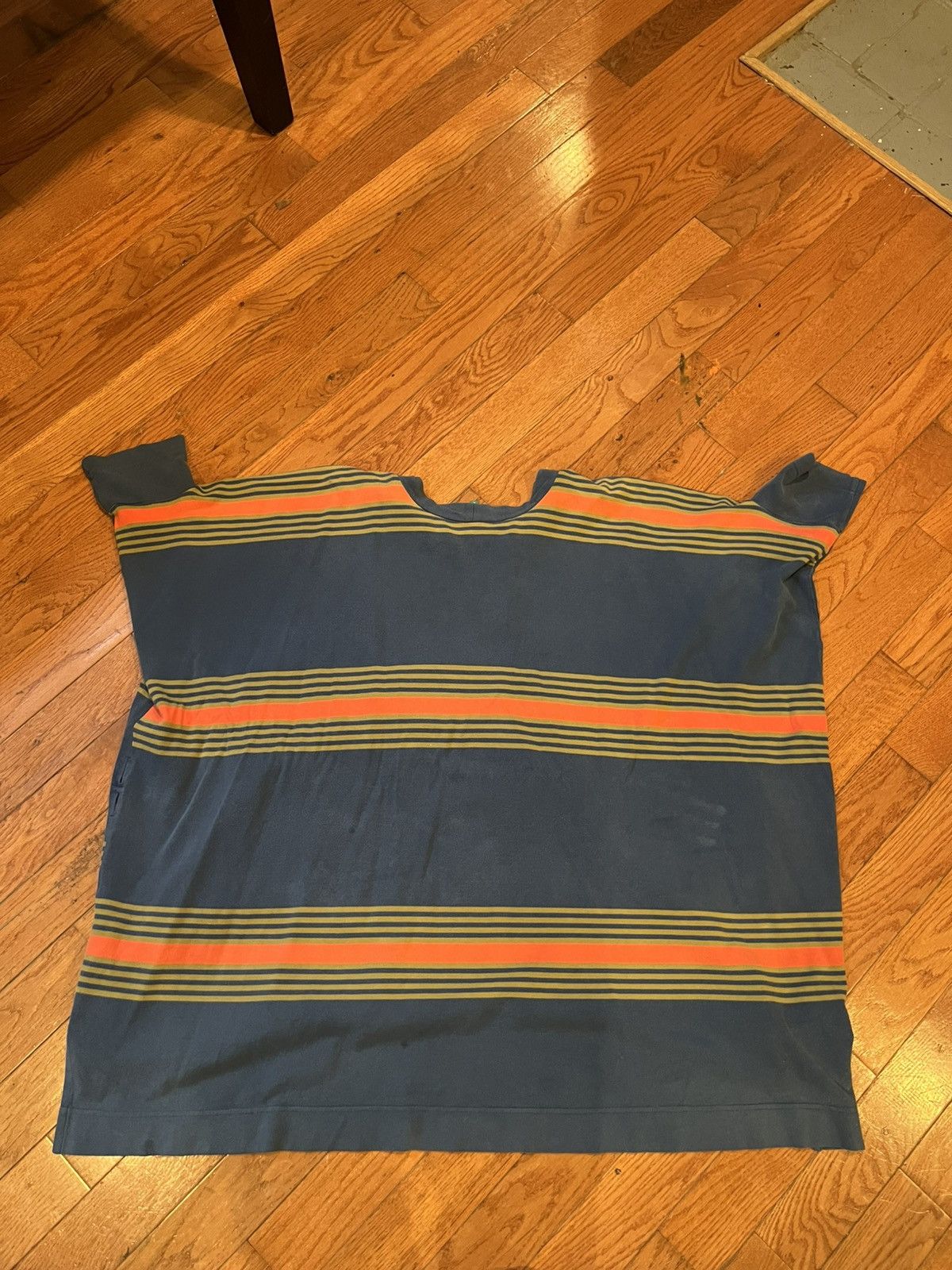 Vivienne Westwood Vivenne Westwood poncho shirt Size S / US 4 / IT 40 - 2 Thumbnail