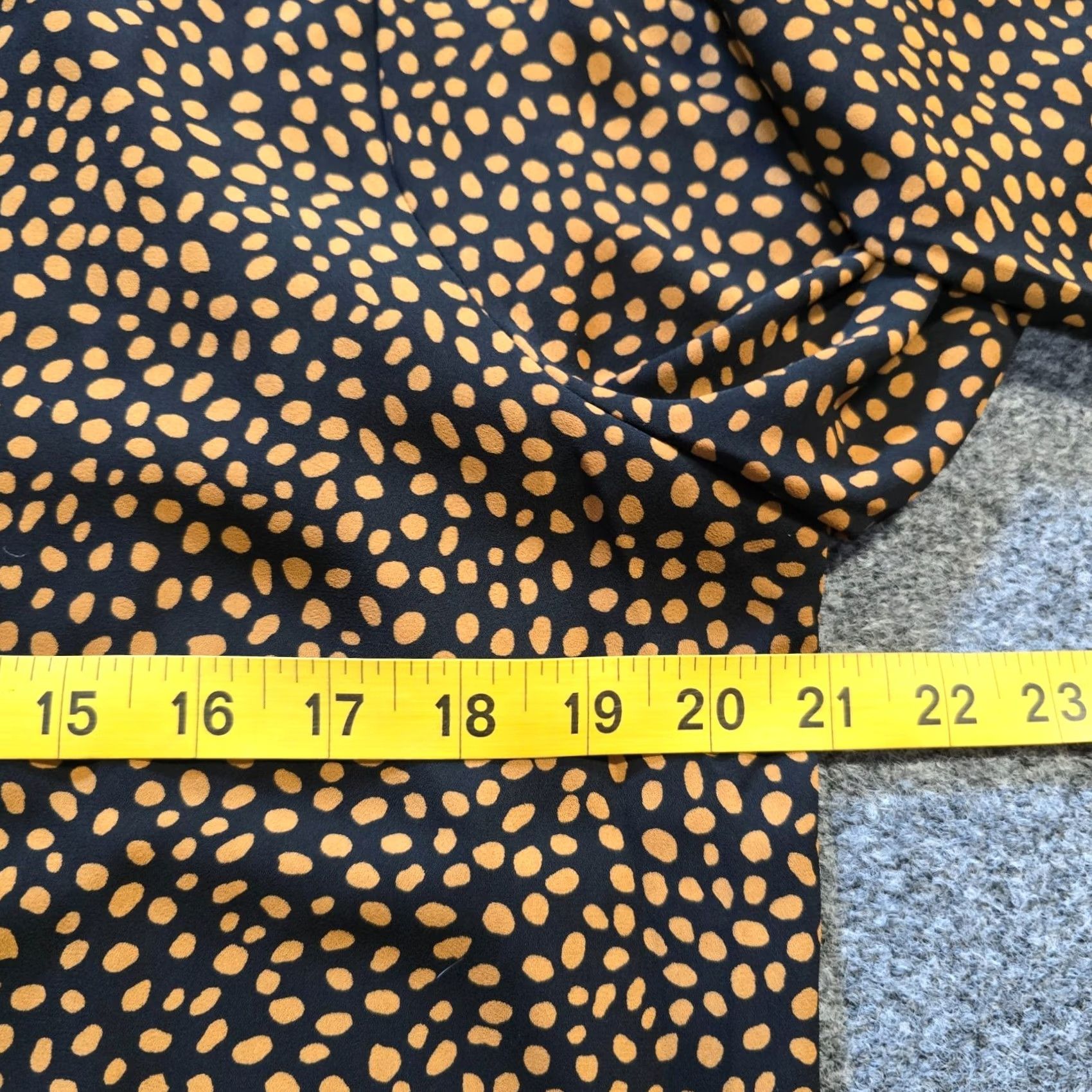 J.Crew J.CREW Blouse Shirt Womens Medium Black Tan Dotted Neck Tie Button Up Capsule Career Size M / US 6-8 / IT 42-44 - 5 Thumbnail